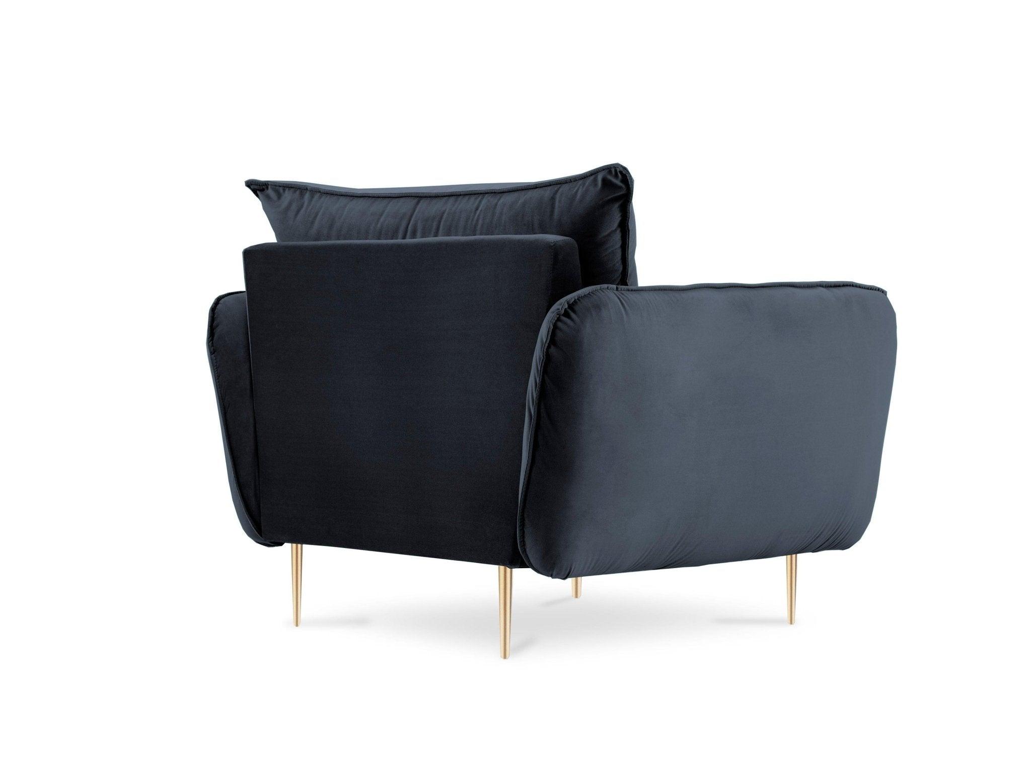 Fotel aksamitny VIENNA granatowy ze złotą podstawą Cosmopolitan Design Eye on Design