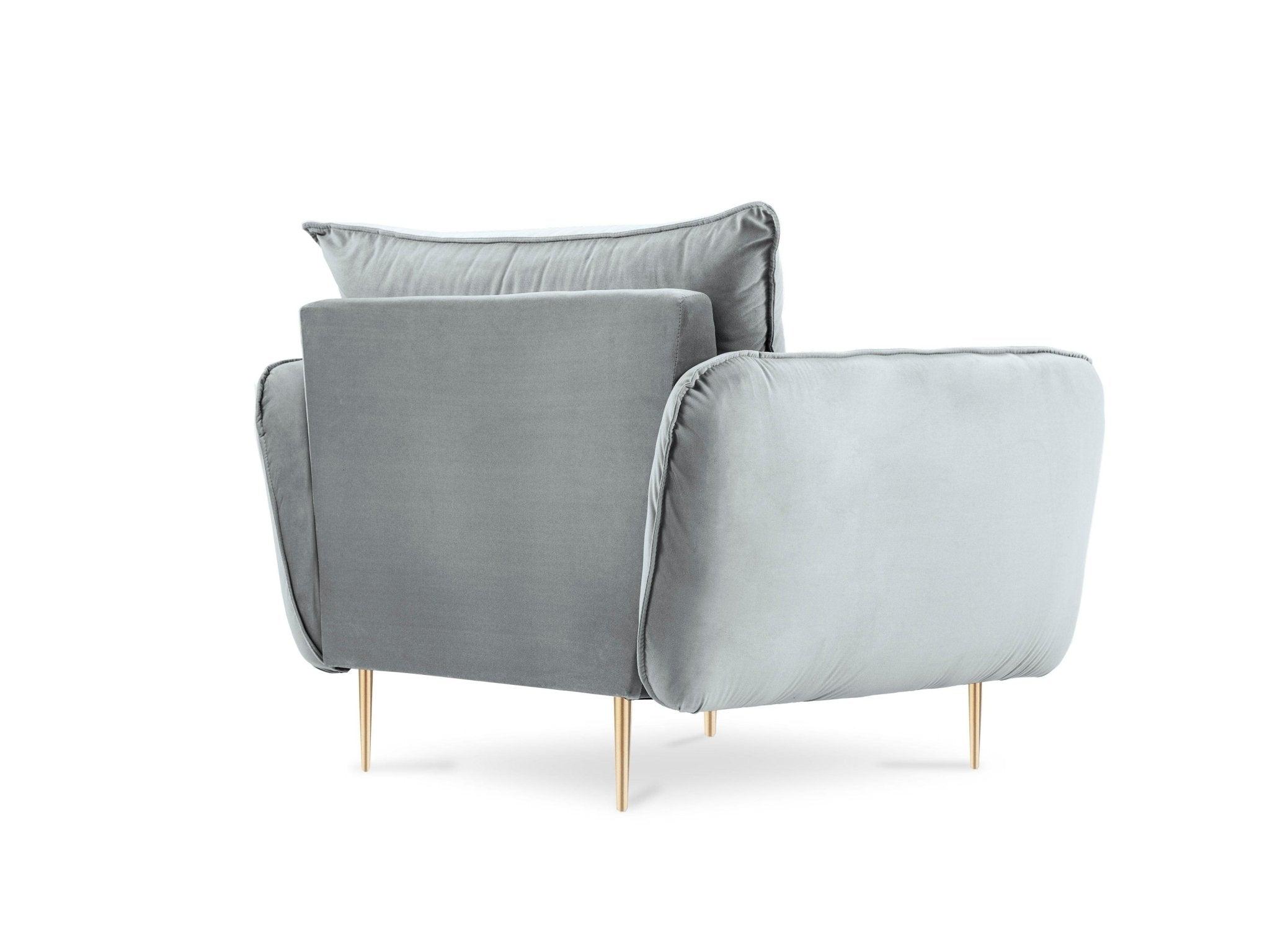 Fotel aksamitny VIENNA jasnoszary ze złotą podstawą Cosmopolitan Design Eye on Design