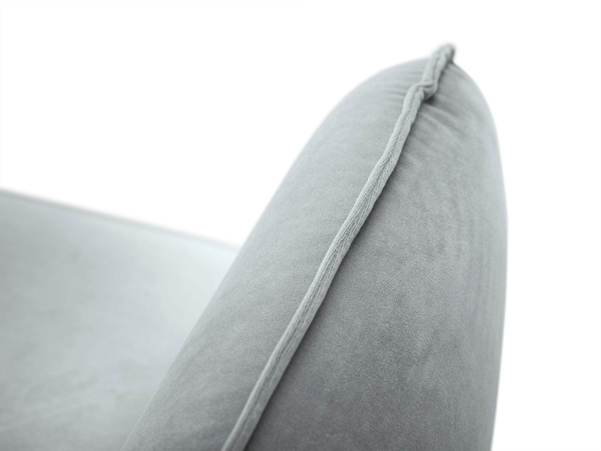 Fotel aksamitny VIENNA jasnoszary ze złotą podstawą Cosmopolitan Design Eye on Design