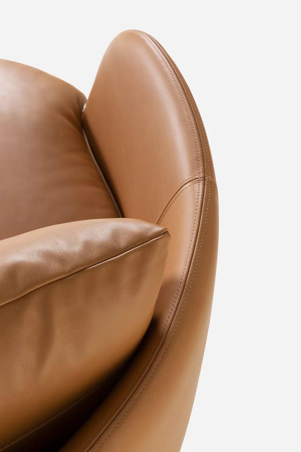 Fotel BART tapicerowany Moooi Eye on Design