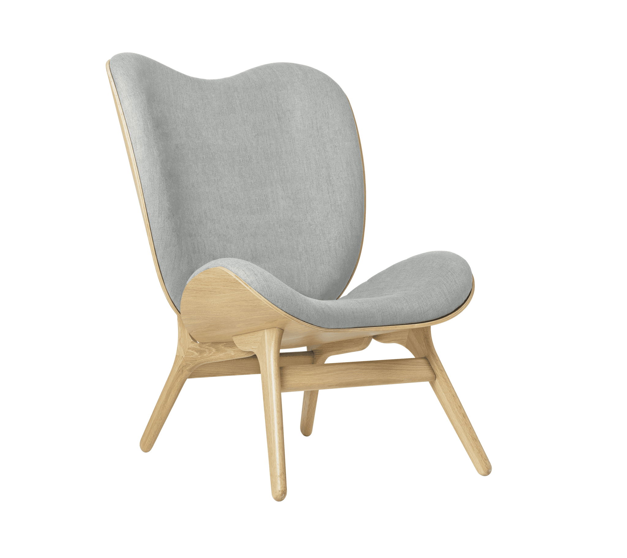 Fotel CONVERSATION PIECE TALL baby blue z dębową podstawą UMAGE Eye on Design