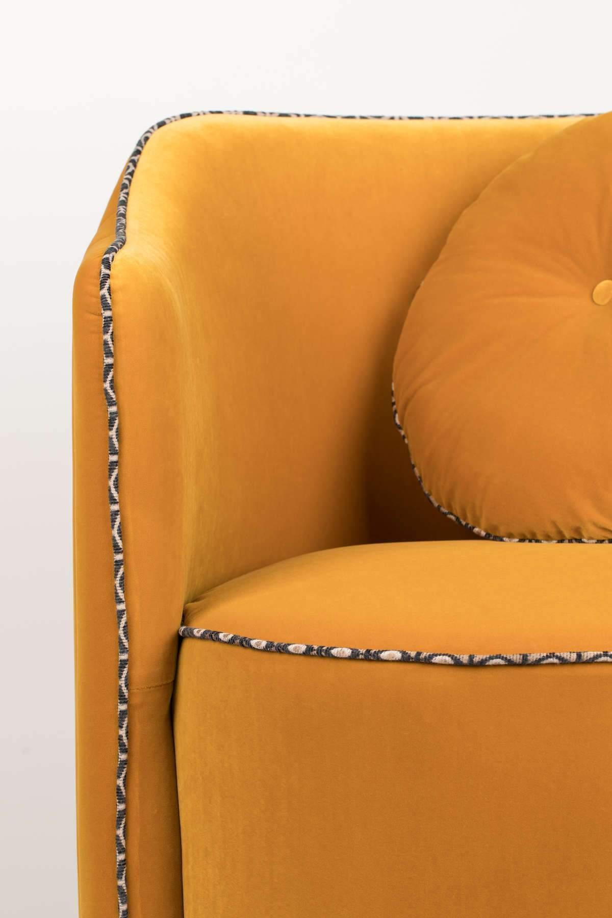 Fotel lounge SASSY GRANNY musztardowy Bold Monkey Eye on Design