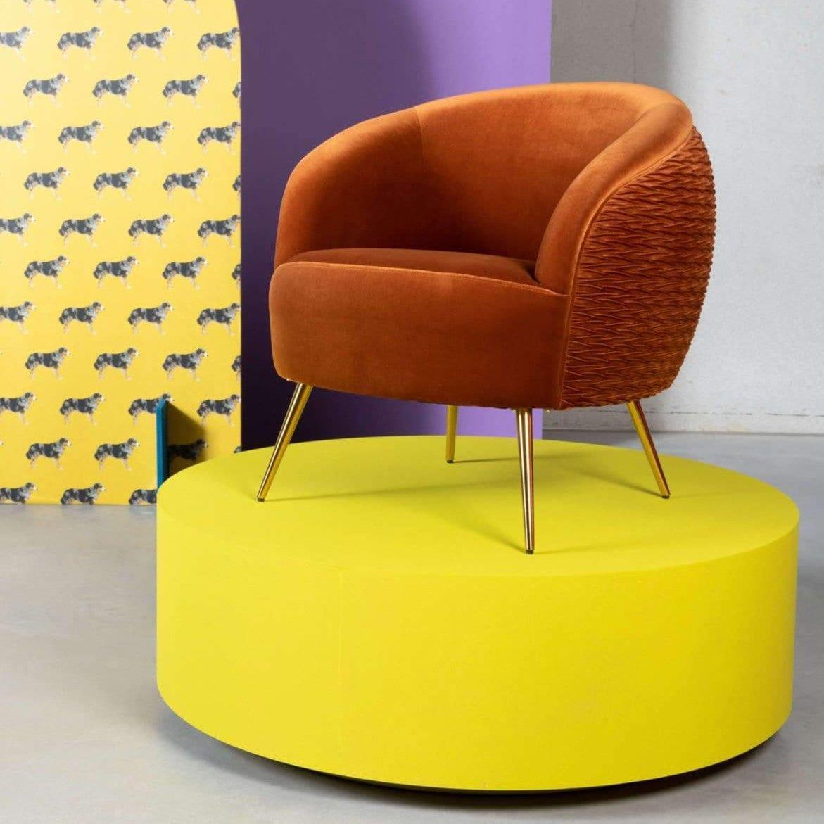 Fotel lounge SO CURVEY miedziany Bold Monkey Eye on Design