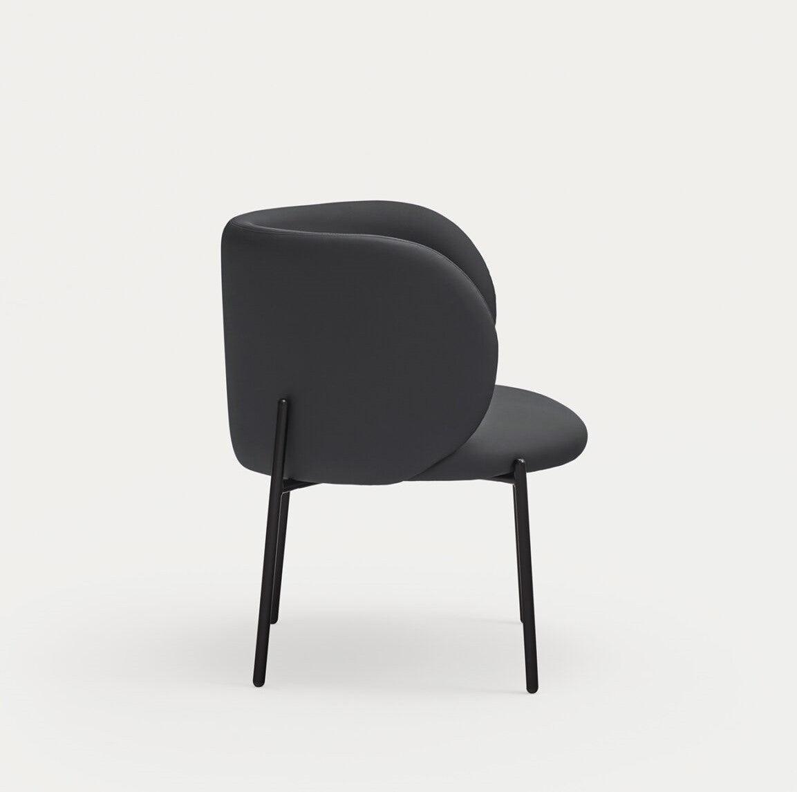 Fotel MOGI czarna ekoskóra Teulat Eye on Design