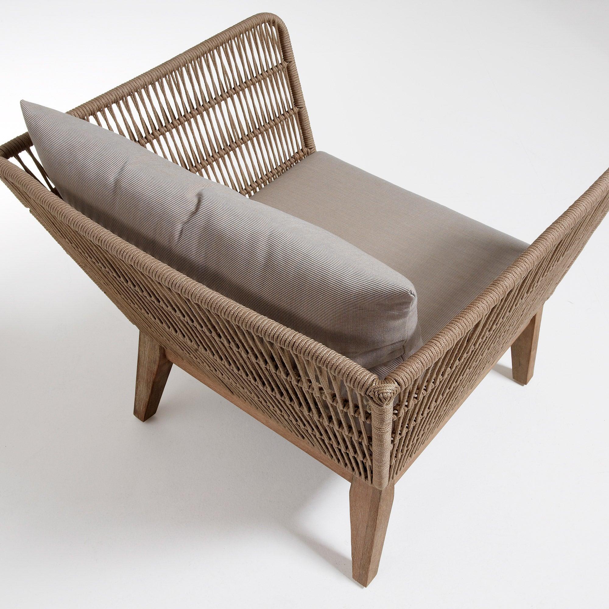 Fotel ogrodowy BELLENY lite drewno akacjowe La Forma Eye on Design