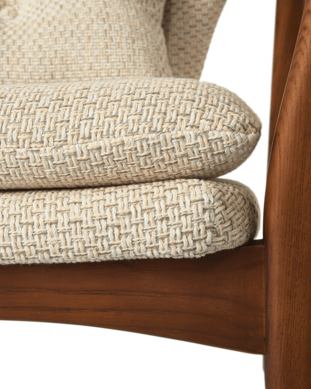 Fotel w tkaninie boucle PEGGY beżowy Pols Potten Eye on Design