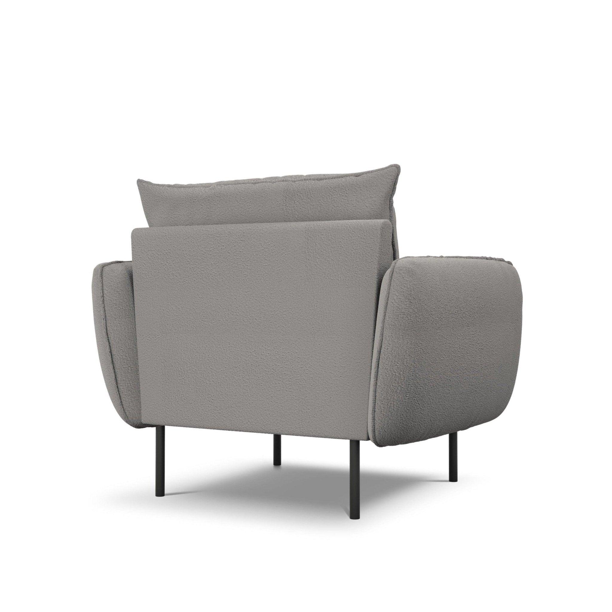 Fotel w tkaninie boucle VIENNA szary z czarną podstawą Cosmopolitan Design Eye on Design