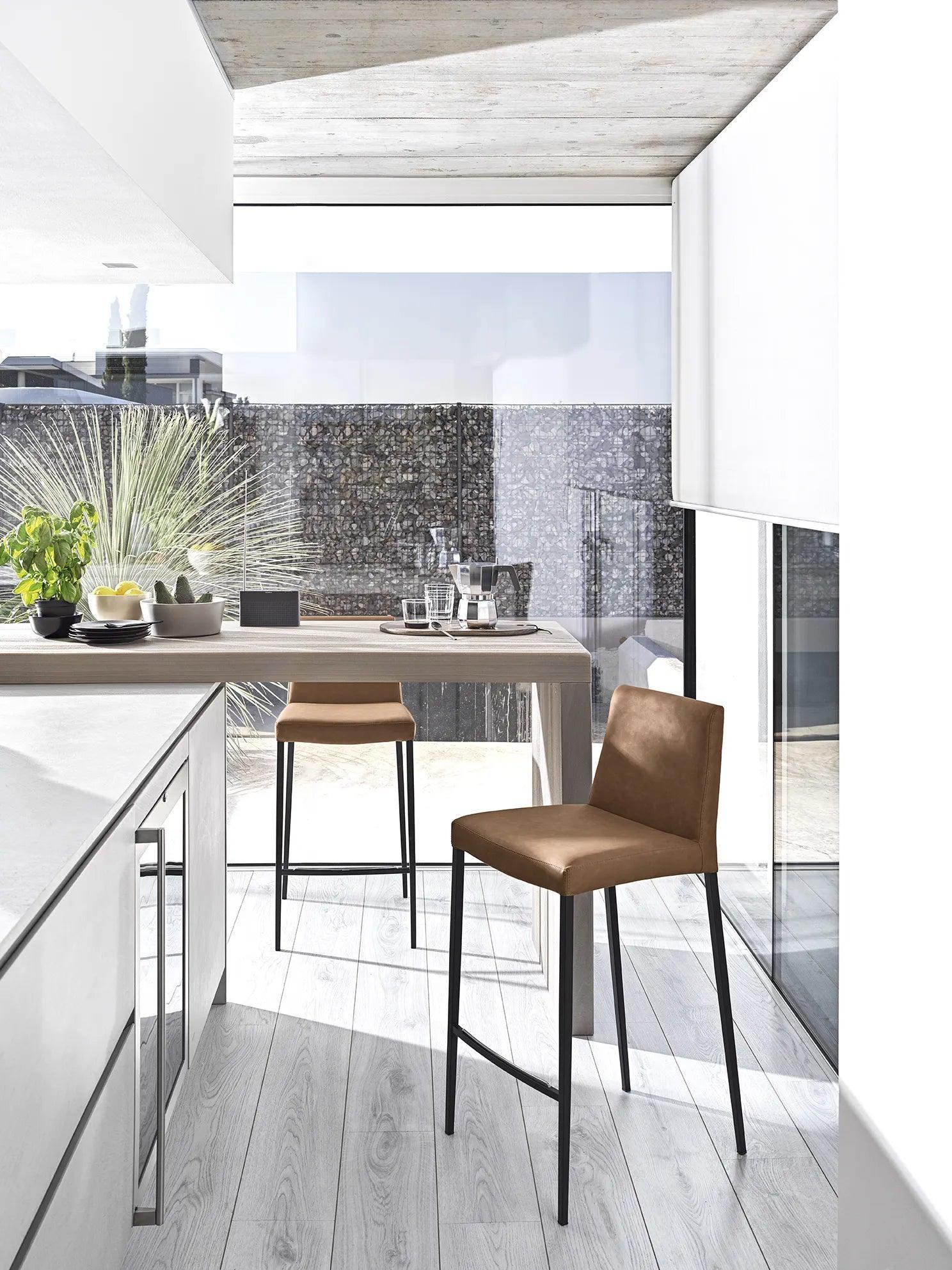 Hoker AIDA biały Calligaris Eye on Design