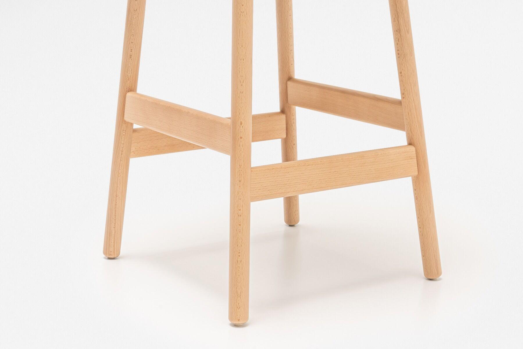 Hoker BALTIC SOFT DUO z drewnianą podstawą MDD Eye on Design