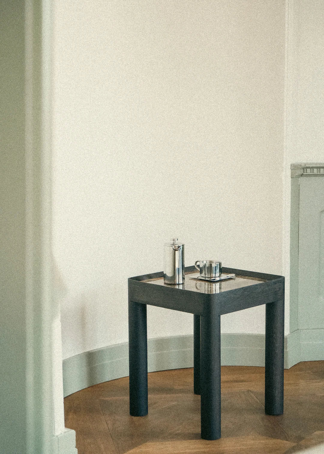 Inset High Side Table in Ebony Oak Wood