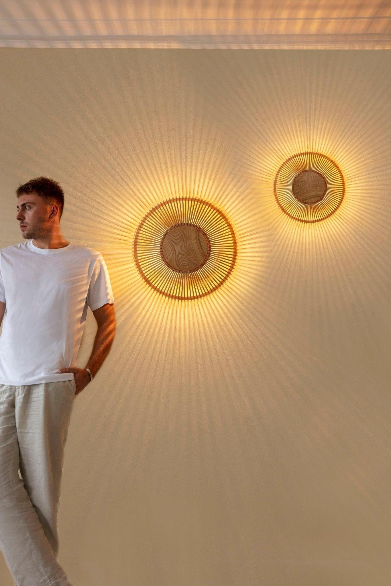 Kinkiet CLAVA UP WOOD dąb UMAGE Eye on Design