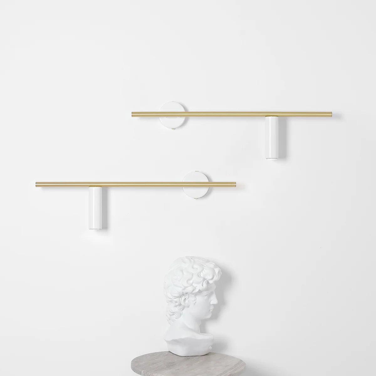 Kinkiet prawostronny TREVO biały z mosiężnym wykończeniem Artera Eye on Design