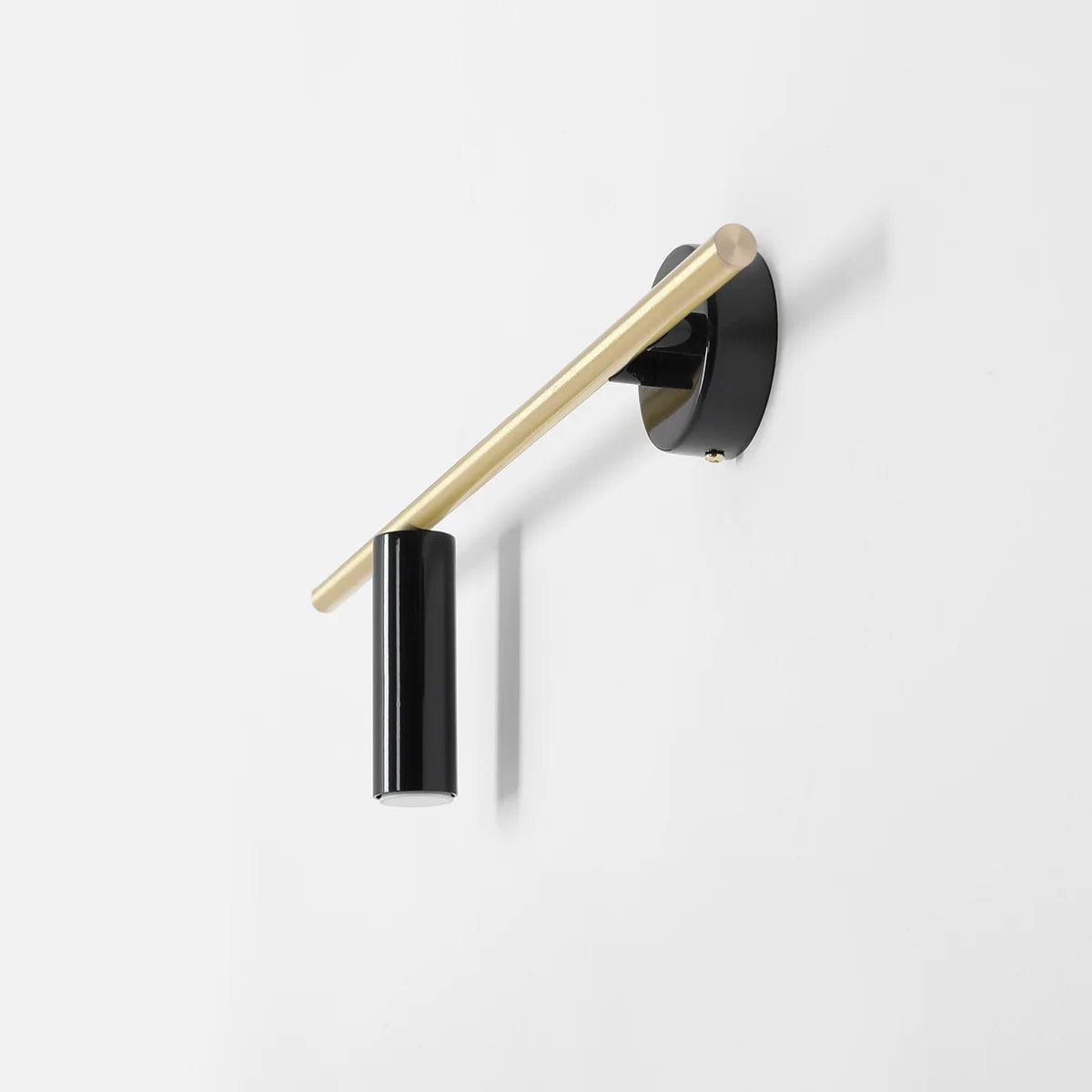 Kinkiet prawostronny TREVO czarny z mosiężnym wykończeniem Artera Eye on Design