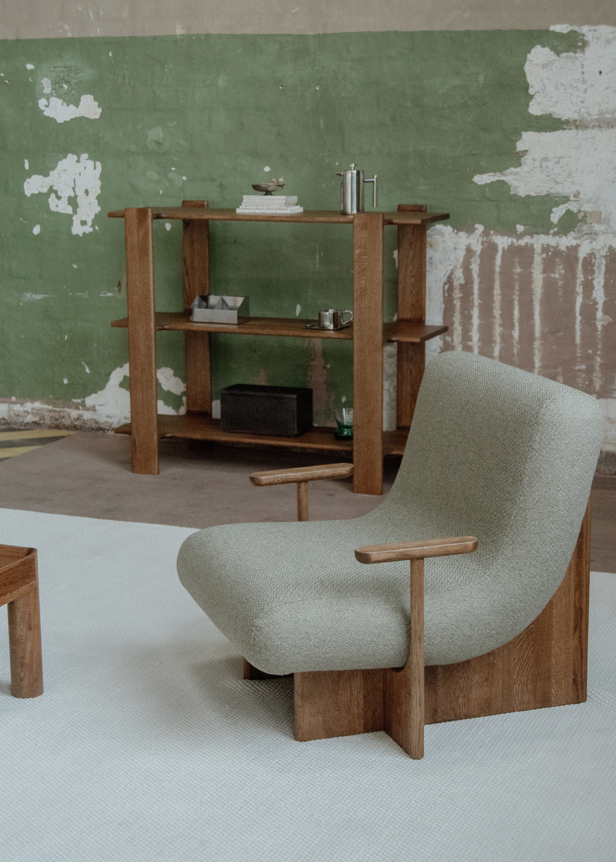 KIVO Armchair in Rust with Ebony Oak Base