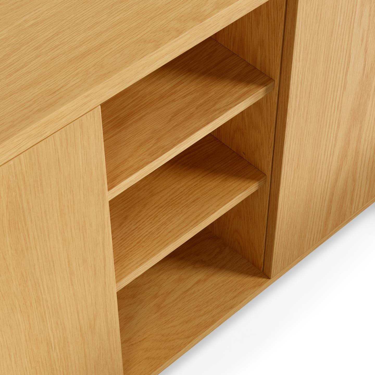 Komoda 3-drzwiowa ABILEN fornir dębowy La Forma Eye on Design