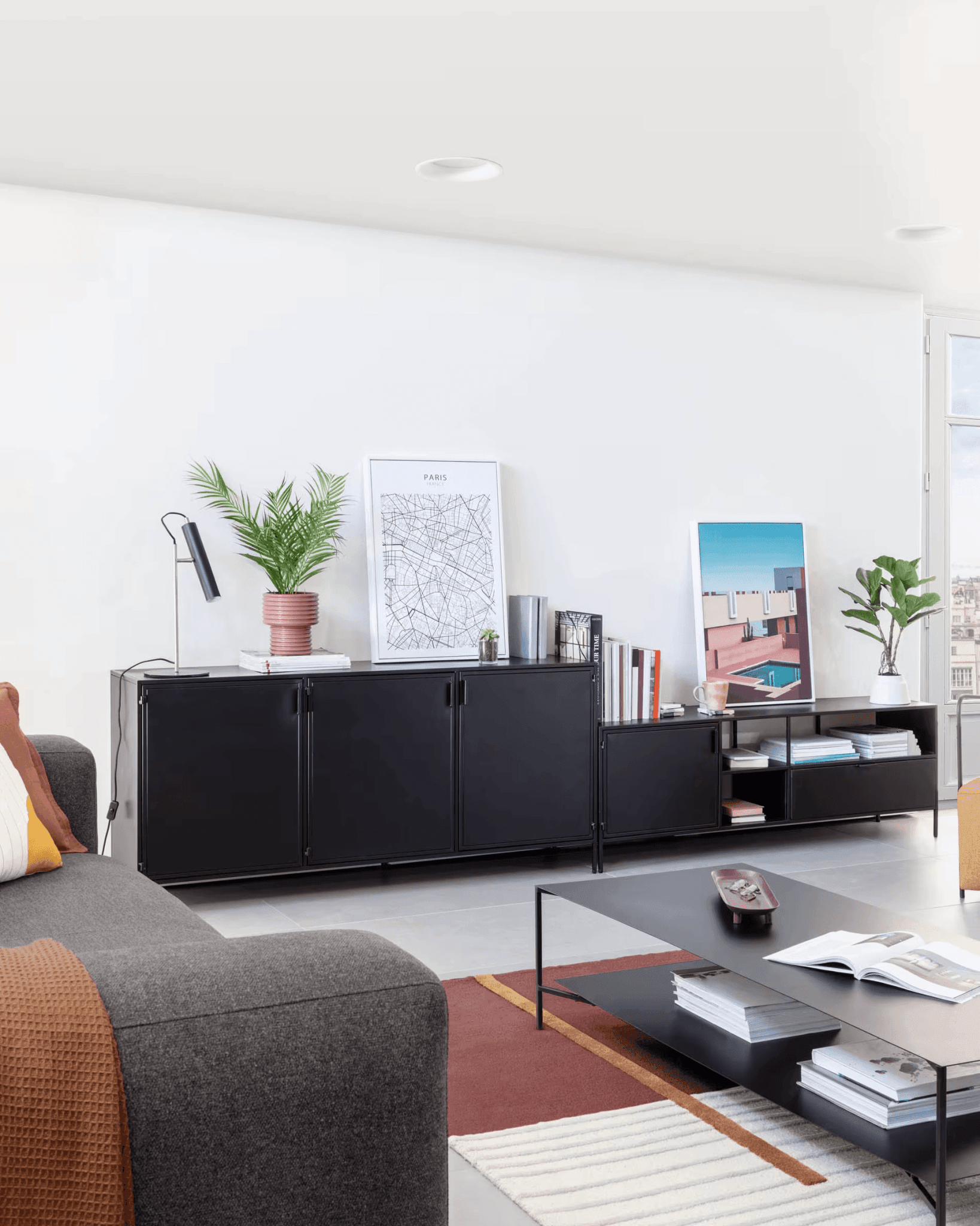 Komoda SHANTAY czarny La Forma Eye on Design