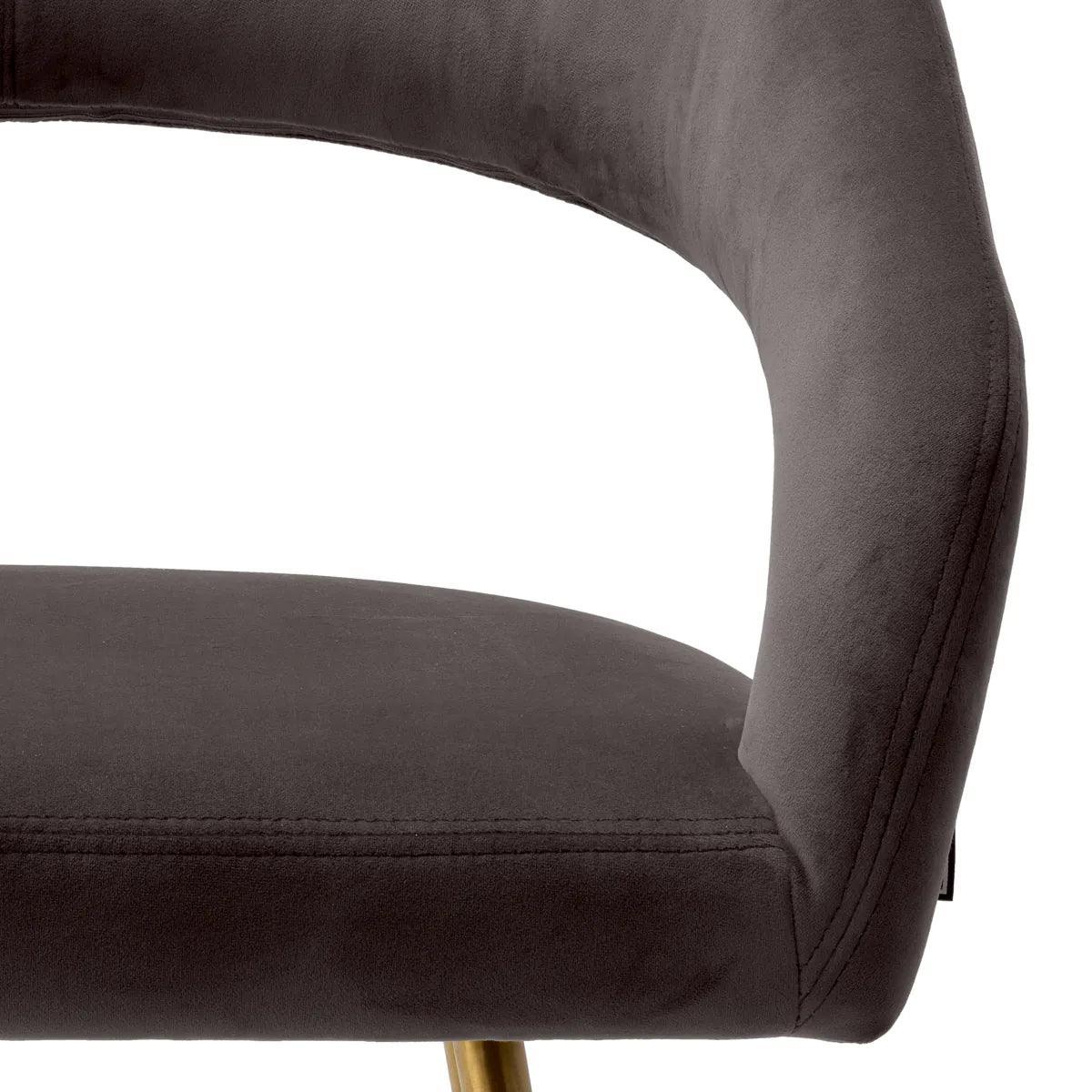 Krzesło aksamitne BRAVO ciemnoszary Eichholtz Eye on Design