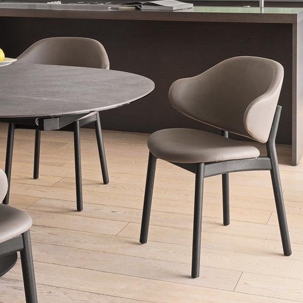 Krzesło aksamitne HOLLY piaskowy z drewnianą podstawą Calligaris Eye on Design