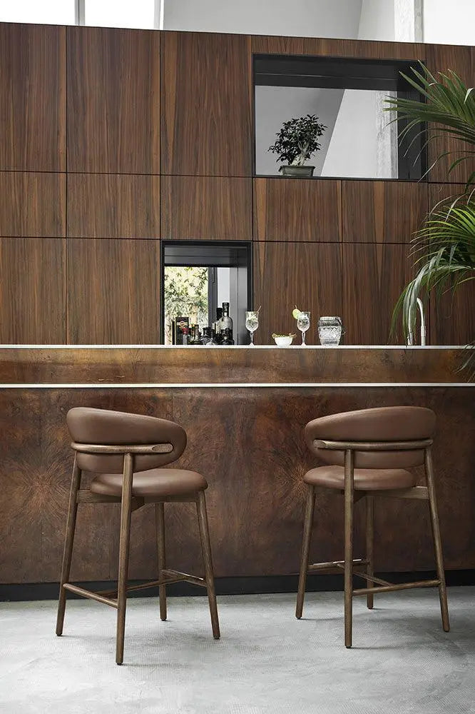 Krzesło barowe OLEANDRO brązowa ekoskóra z metalową podstawą Calligaris Eye on Design