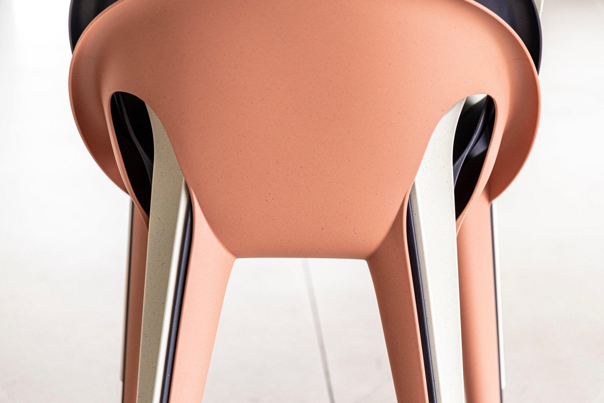 Krzesło BELL CHAIR kremowy Magis Eye on Design