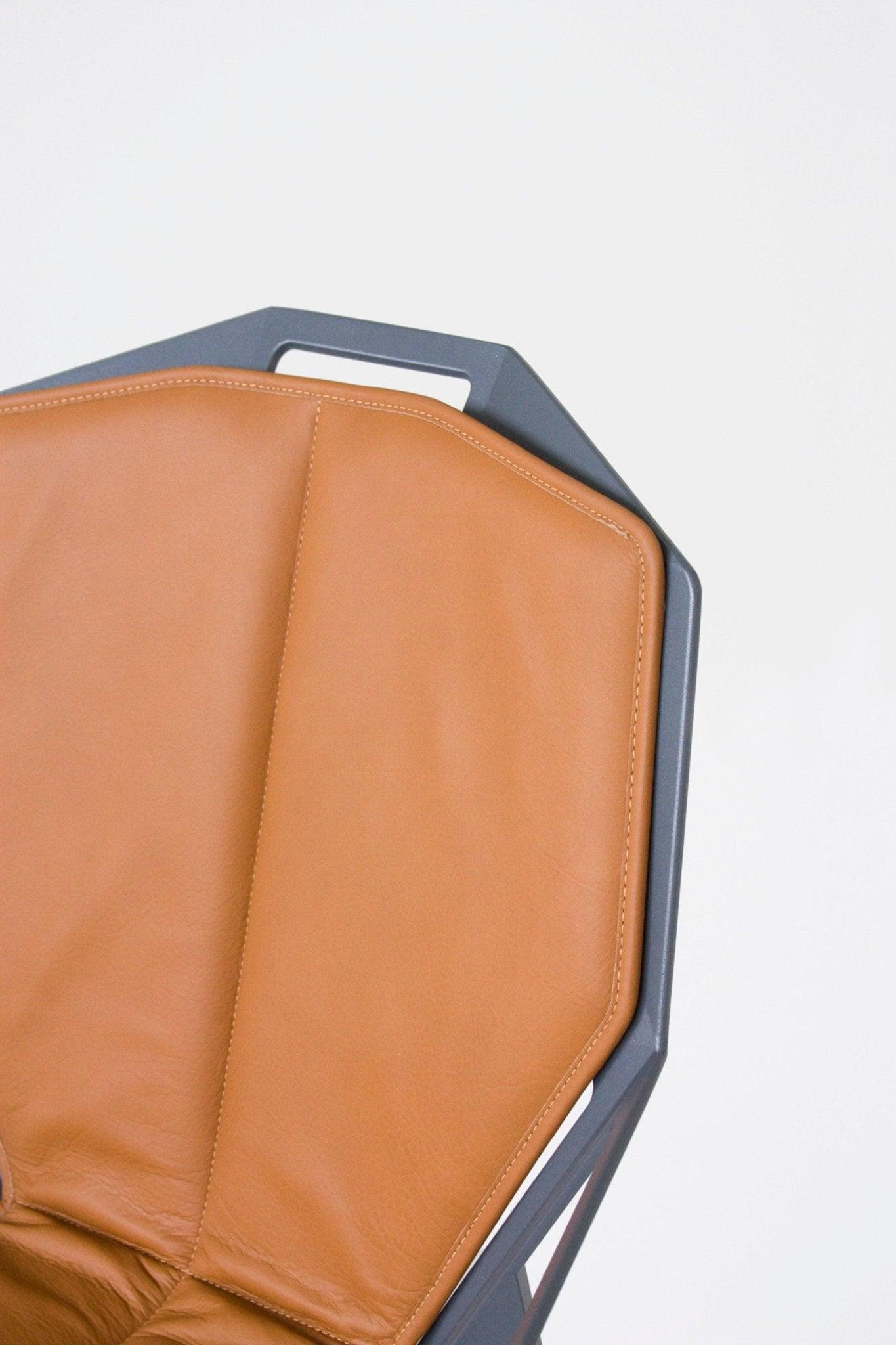 Krzesło CHAIR_ONE czerwony z aluminium Magis Eye on Design