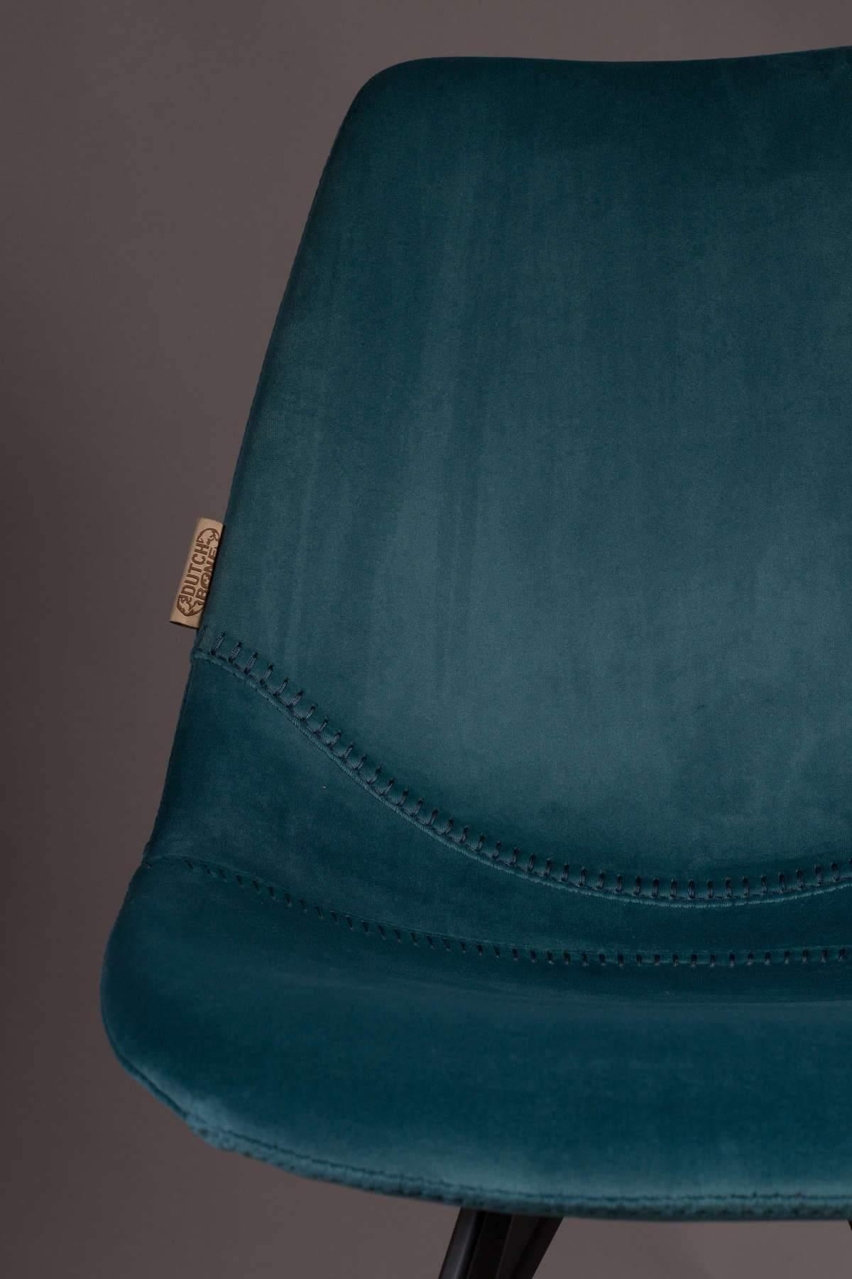 Krzesło FRANKY VELVET niebieski Dutchbone Eye on Design