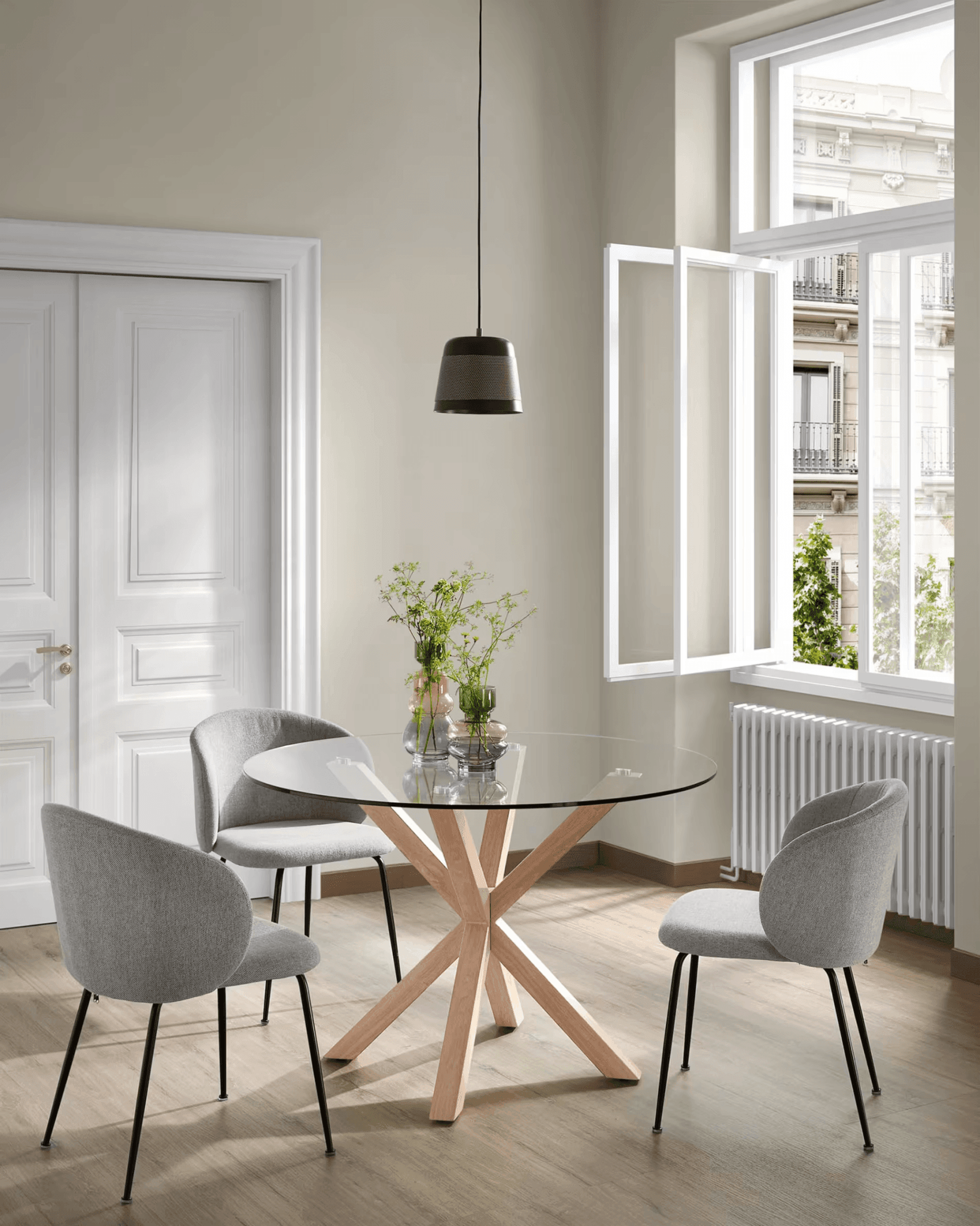 Krzesło MINNA jasnoszary La Forma Eye on Design