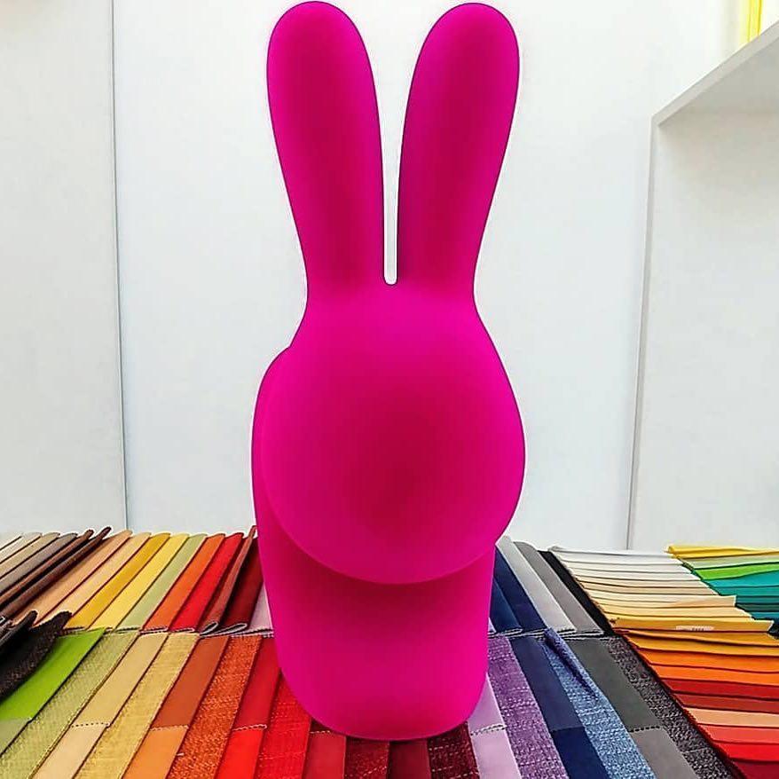 Krzesło RABBIT VELVET fioletowy Qeeboo Eye on Design