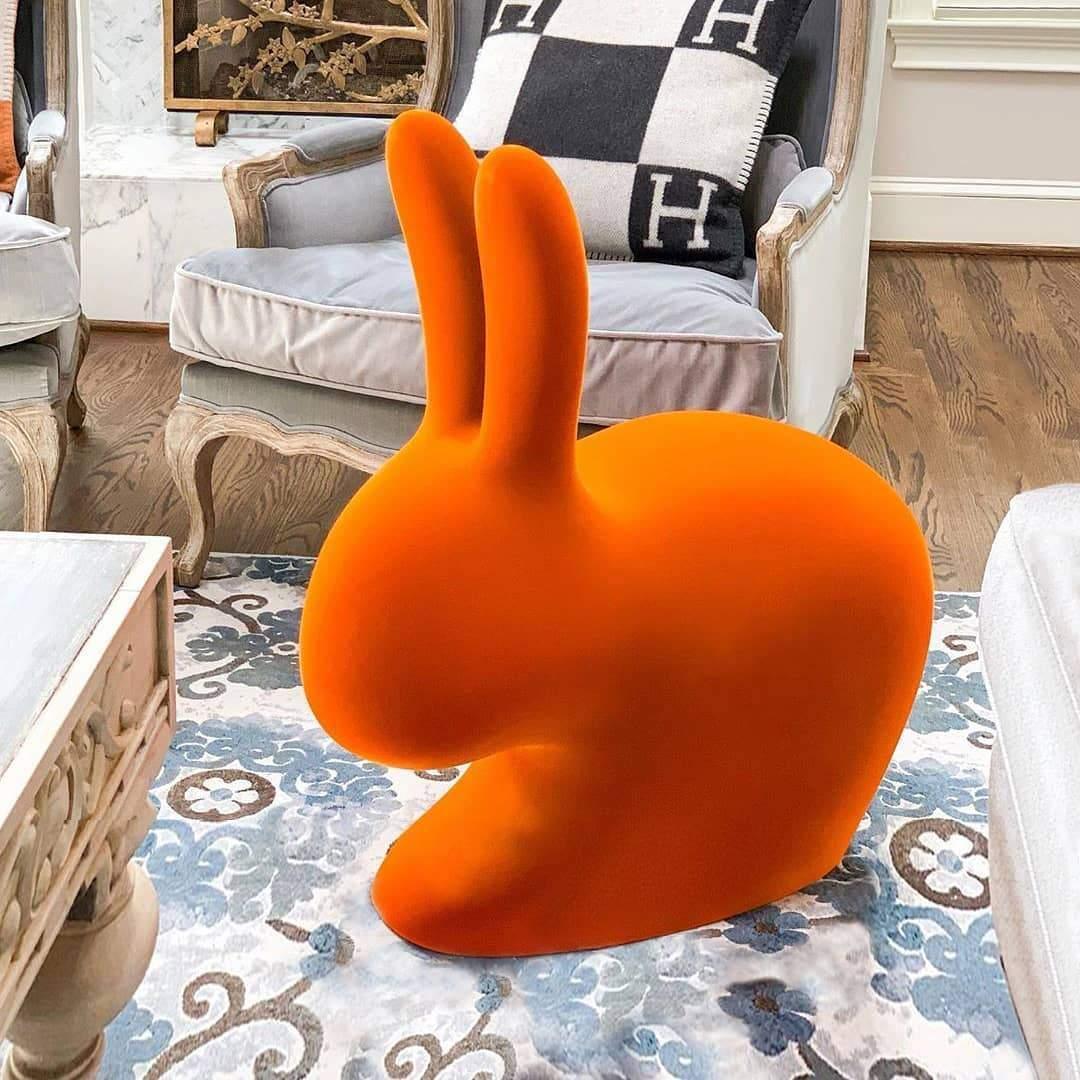 Krzesło RABBIT VELVET pomarańczowy Qeeboo Eye on Design