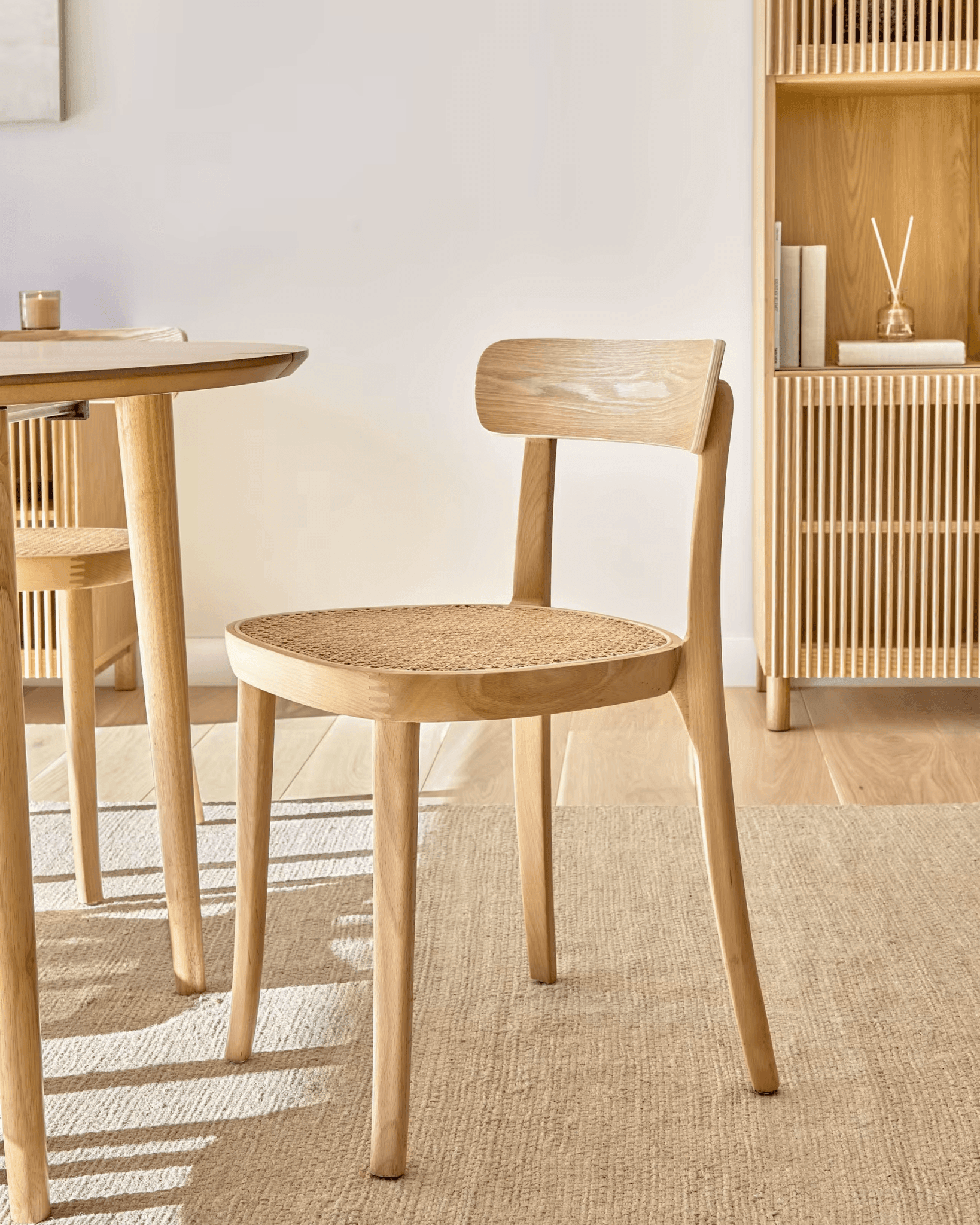 Krzesło ROMANE drewno bukowe La Forma Eye on Design