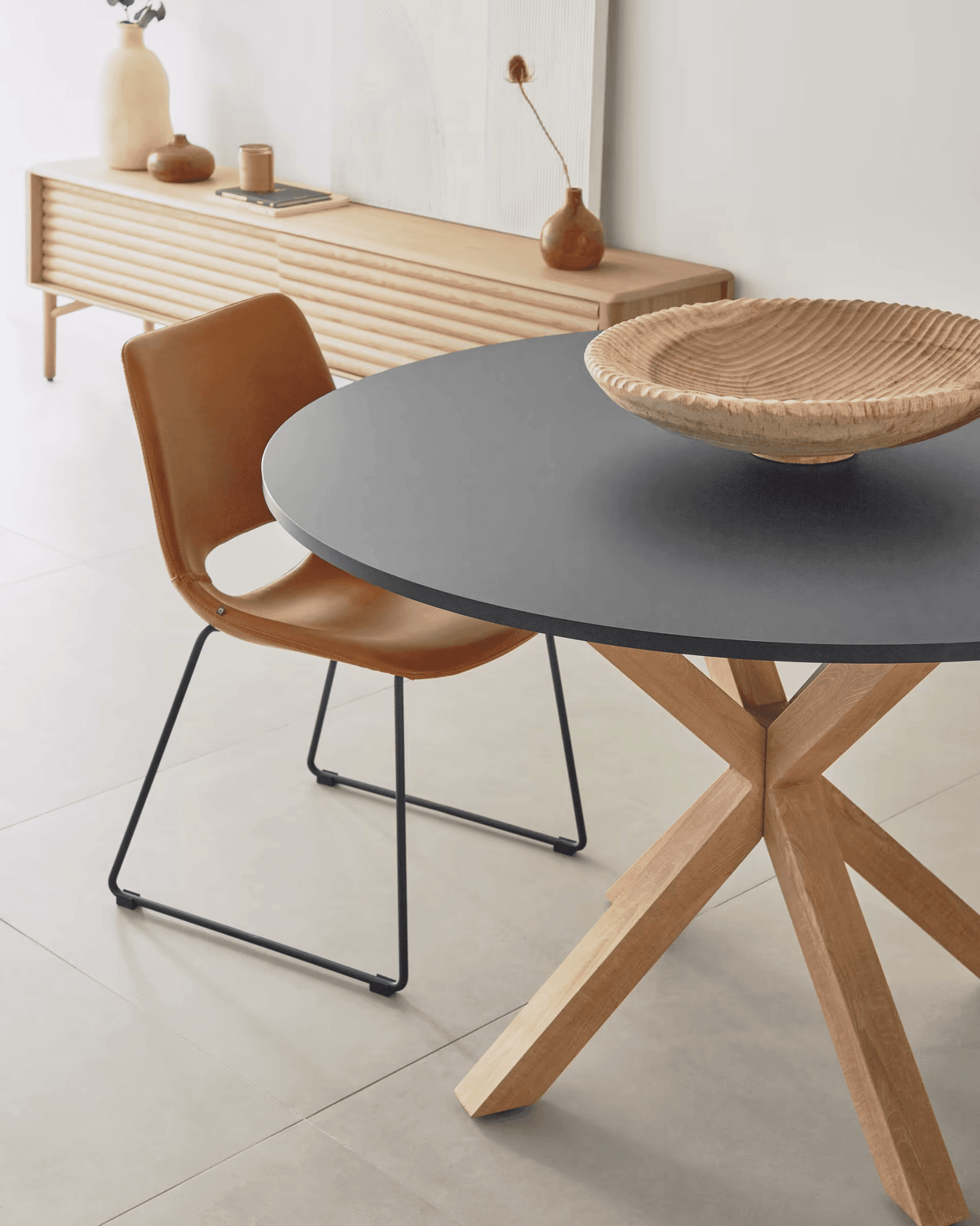 Krzesło ZAHARA brązowa ekoskóra La Forma Eye on Design
