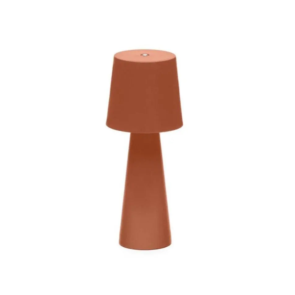 Lampa akumulatorowa zewnętrzna ARENYS terakota – Kave Home