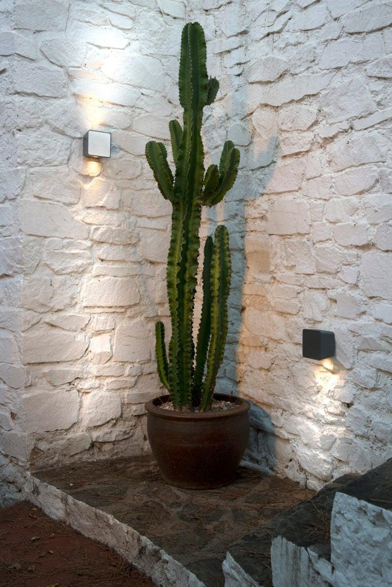 Lampa kwadratowa ścienna zewnętrzna LAB brązowy Marset Eye on Design