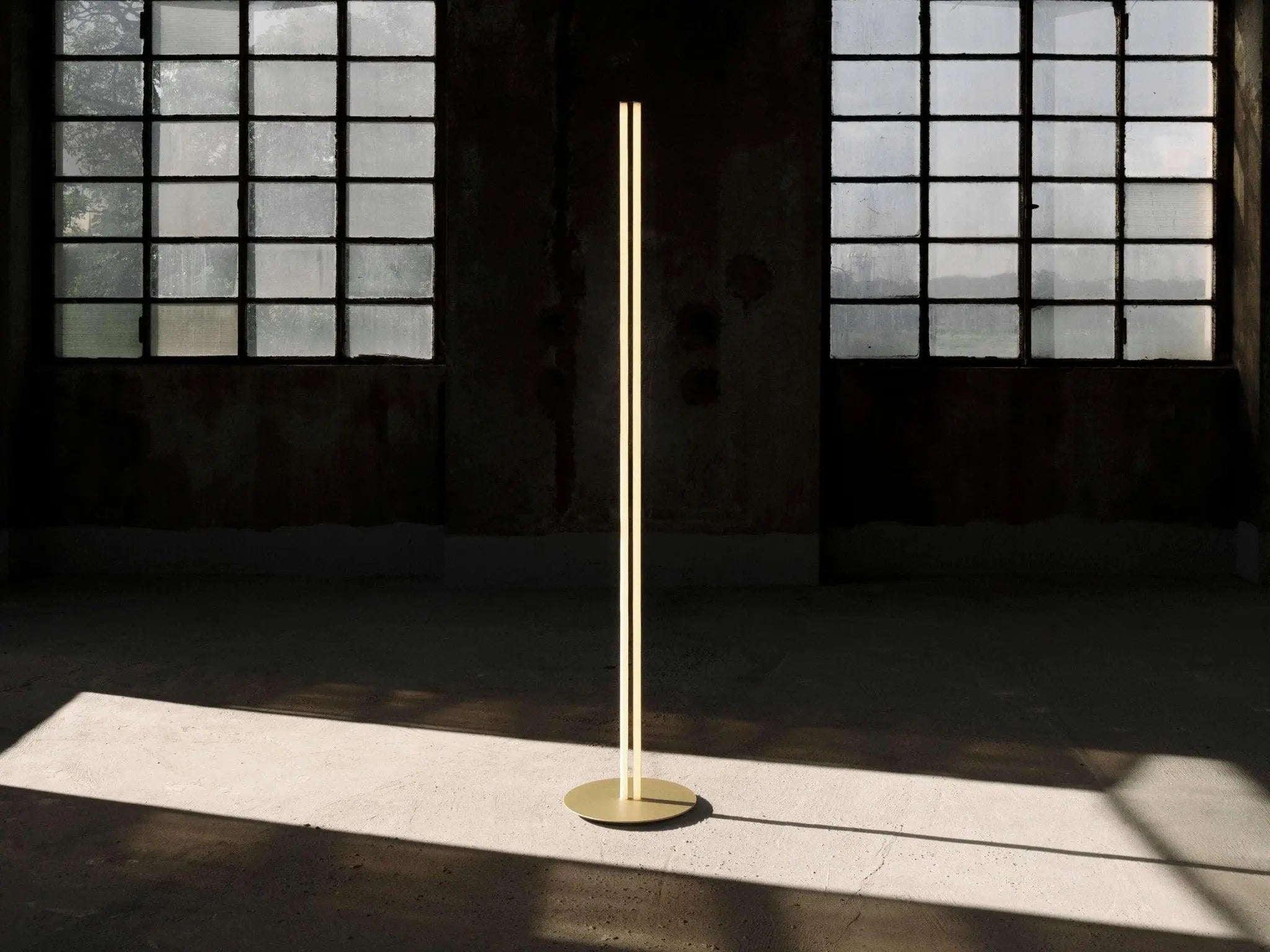 Lampa podłogowa COORDINATES szampański – Flos