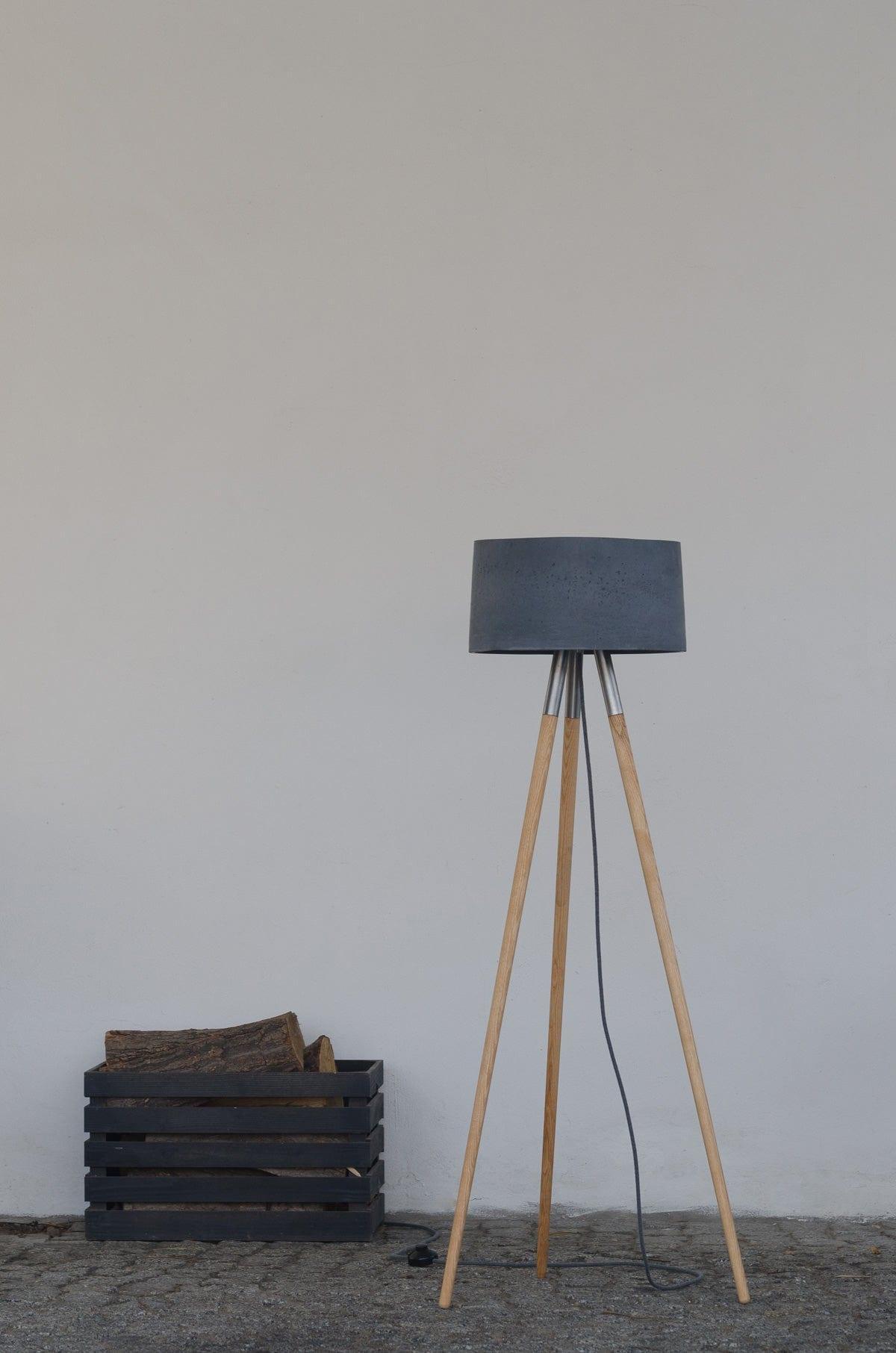 Lampa podłogowa MALTA FLOOR betonowa Loftlight Eye on Design