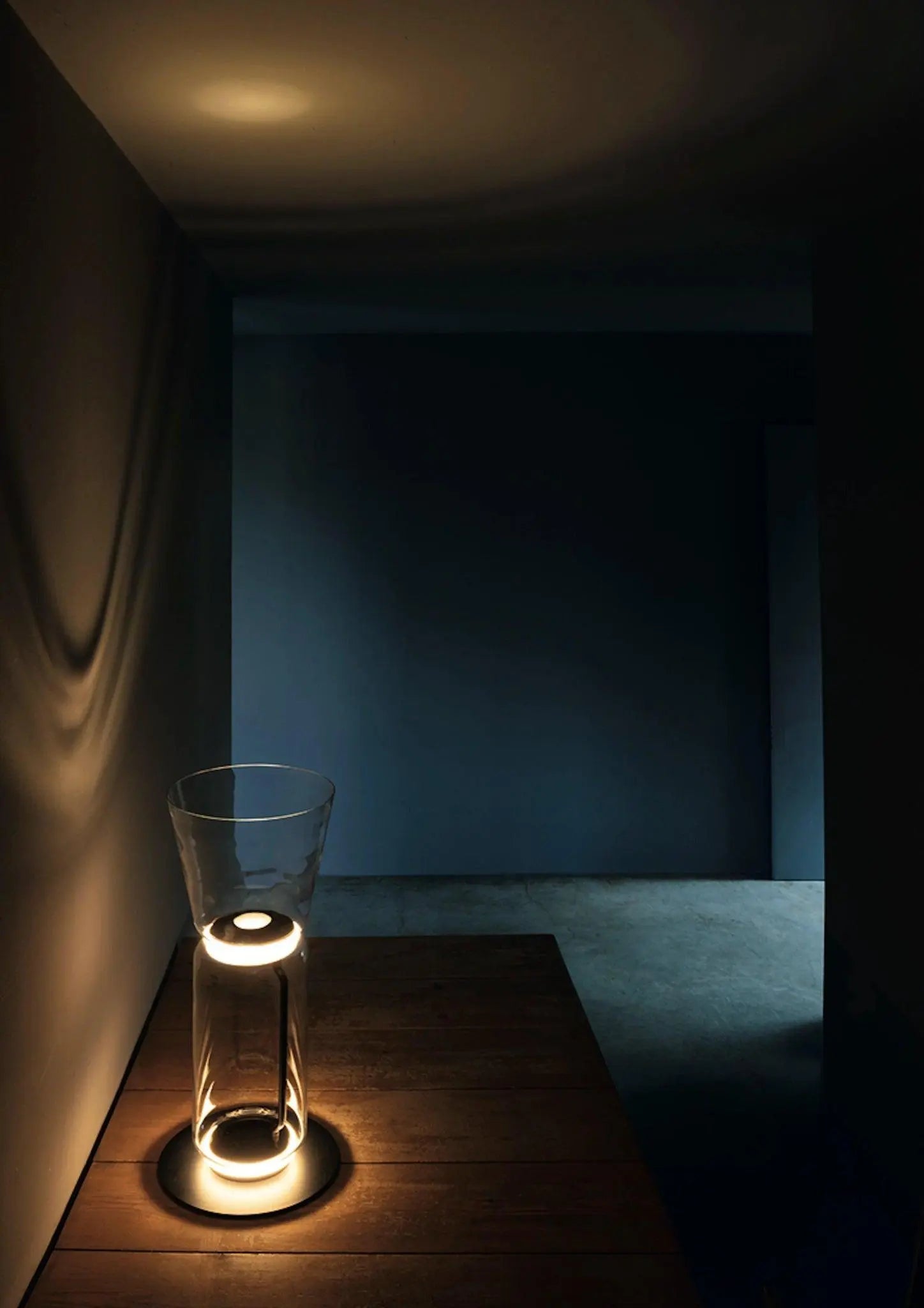 Lampa podłogowa NOCTAMBULE CONE szkło – Flos