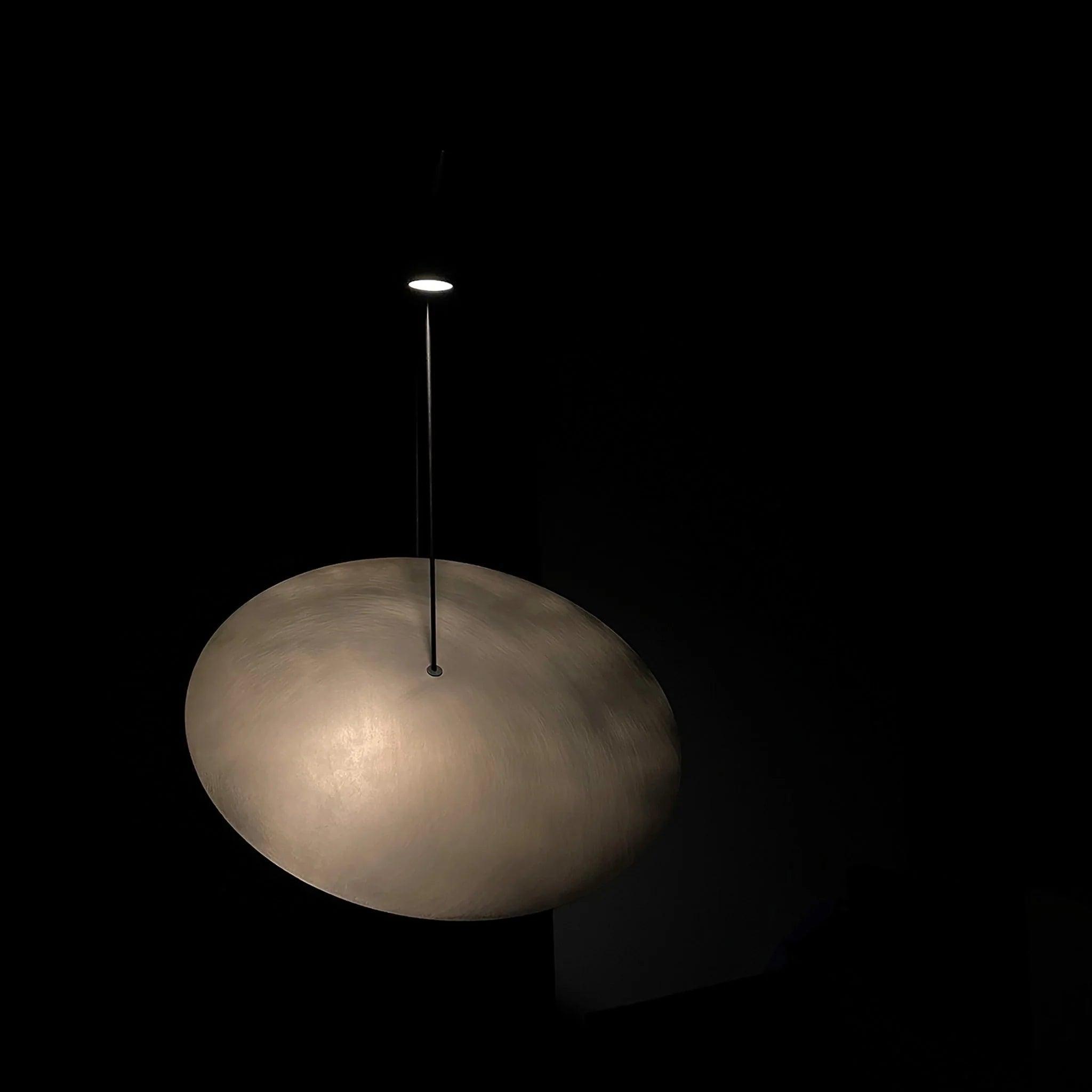 Lampa podłogowa THE MOON mosiądz 101 Copenhagen Eye on Design