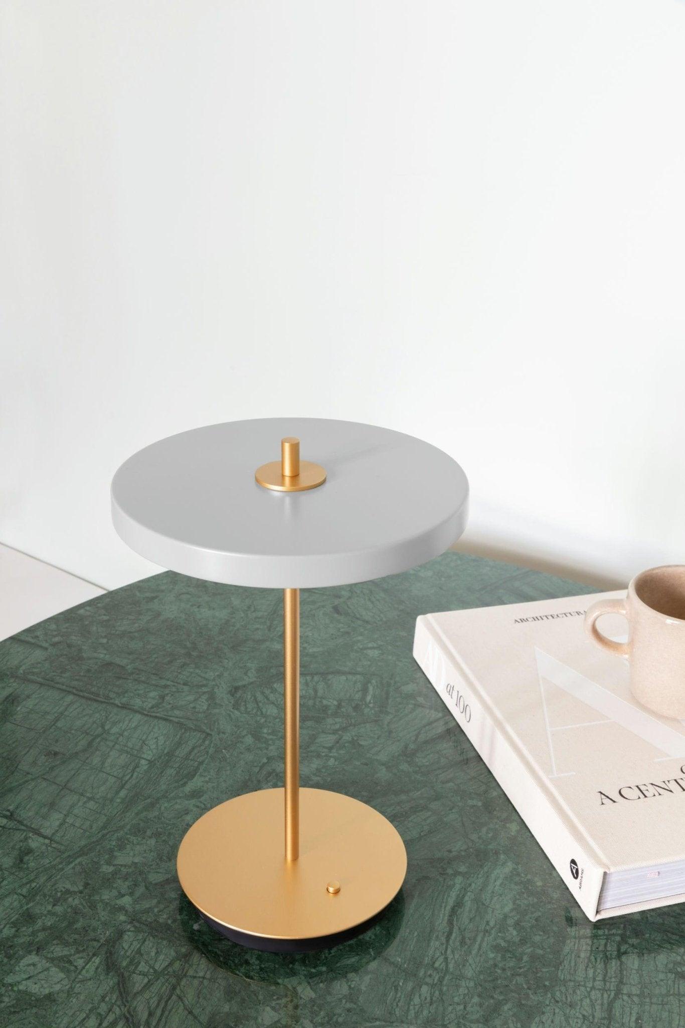 Lampa przenośna ASTERIA MOVE jasnoszary UMAGE Eye on Design