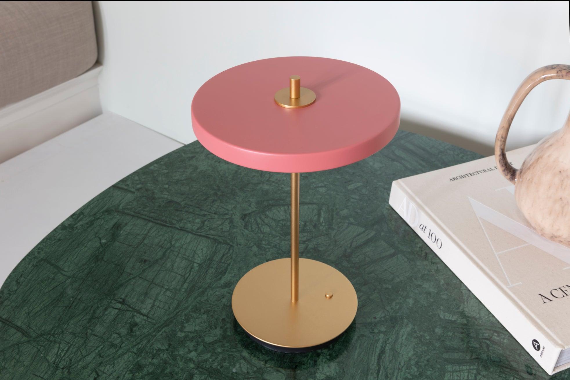 Lampa przenośna ASTERIA MOVE różowy UMAGE Eye on Design
