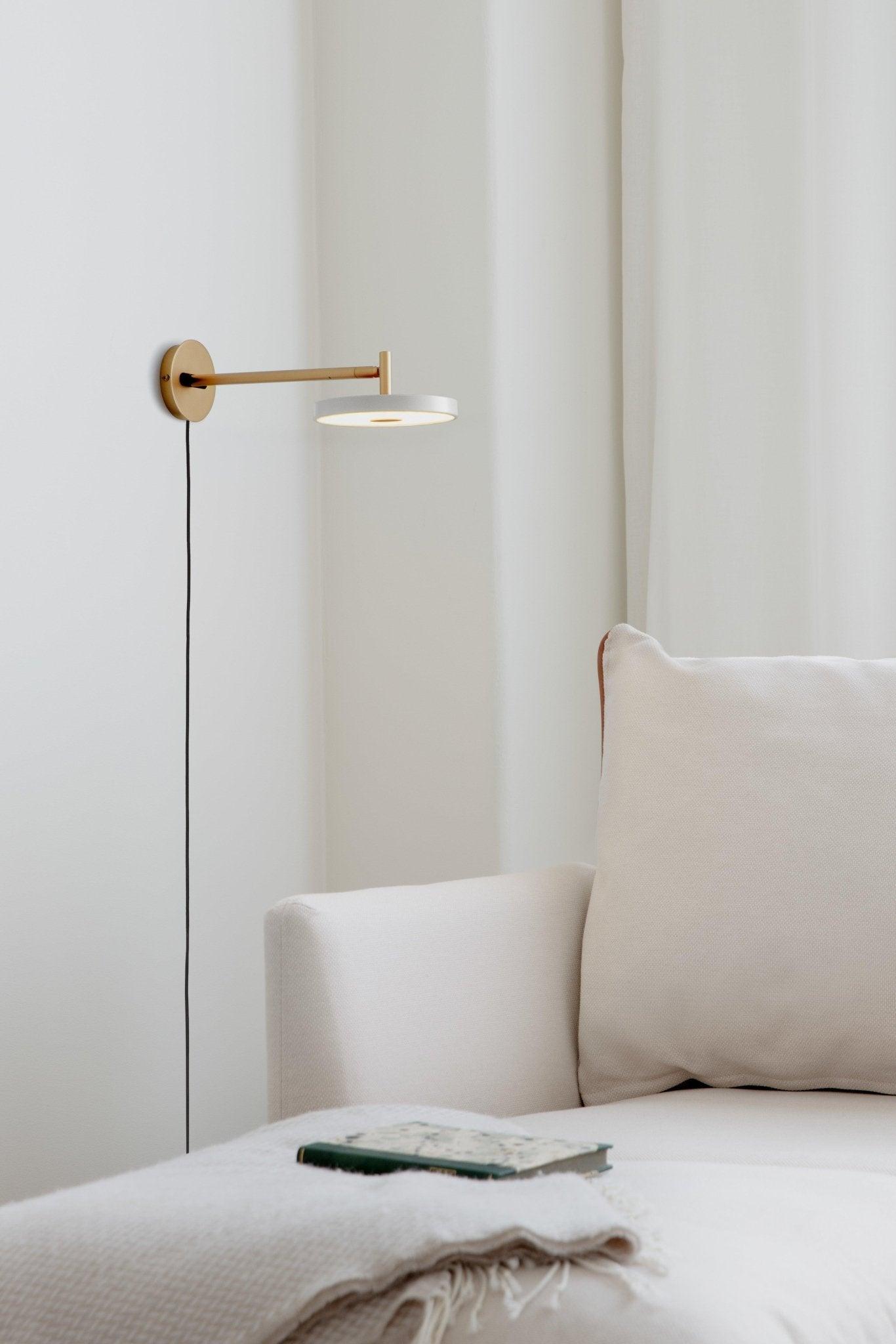 Lampa ścienna ASTERIA WALL jasnoszary UMAGE Eye on Design