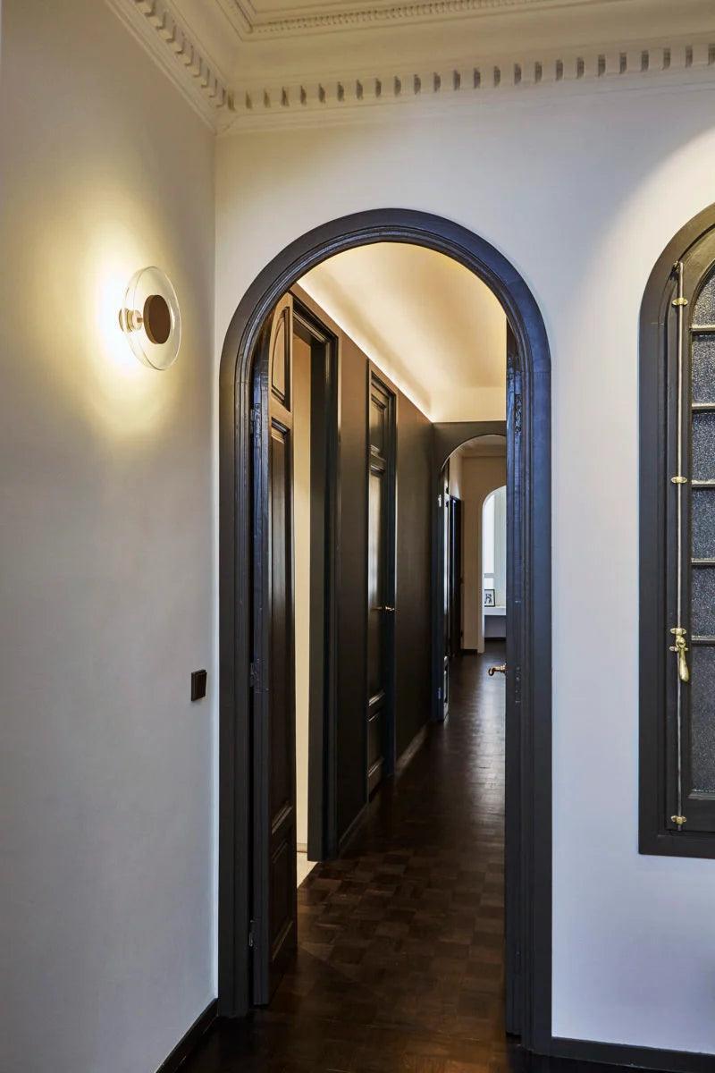 Lampa ścienna AURA dymione szkło Marset Eye on Design