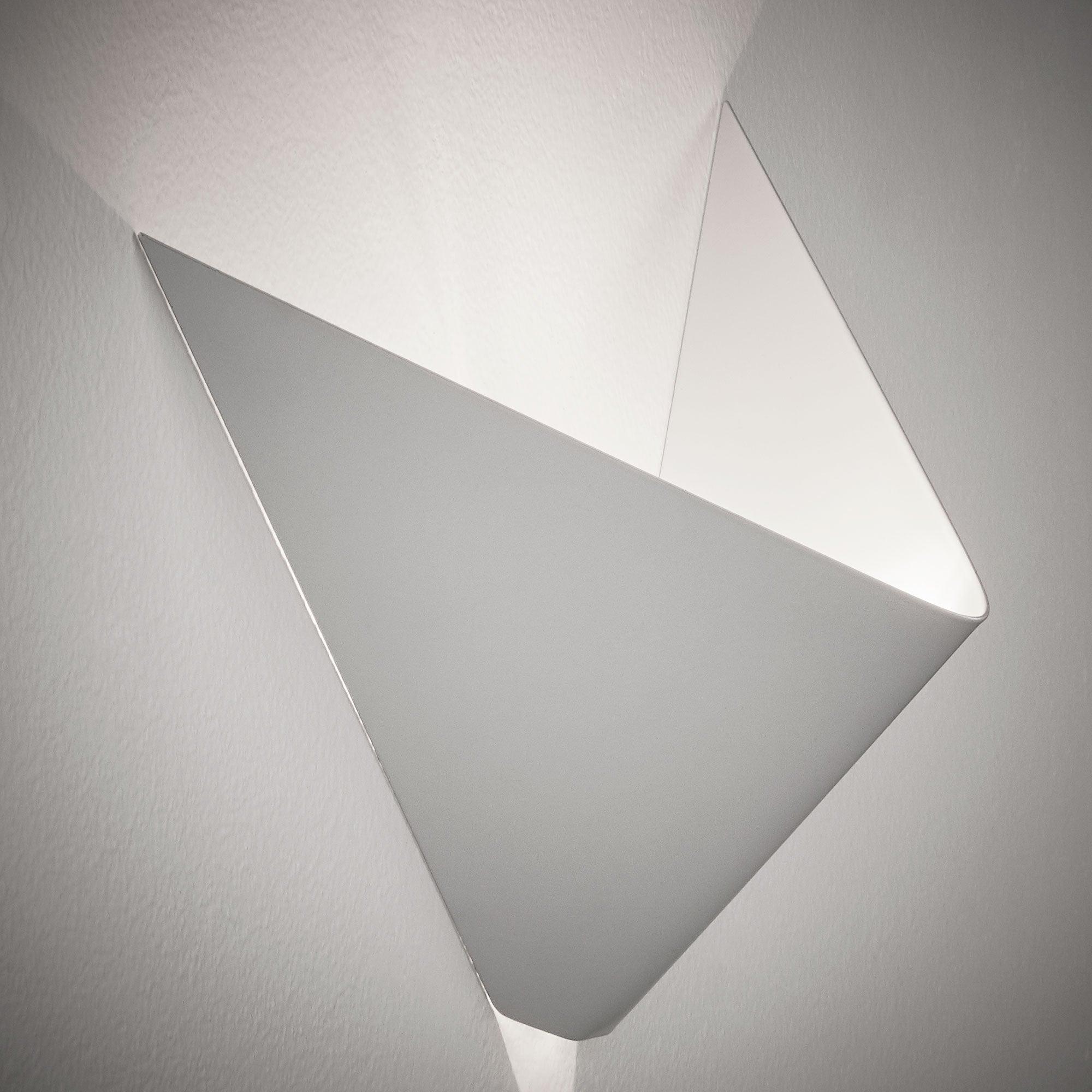 Lampa ścienna GINEBRA biały La Forma Eye on Design