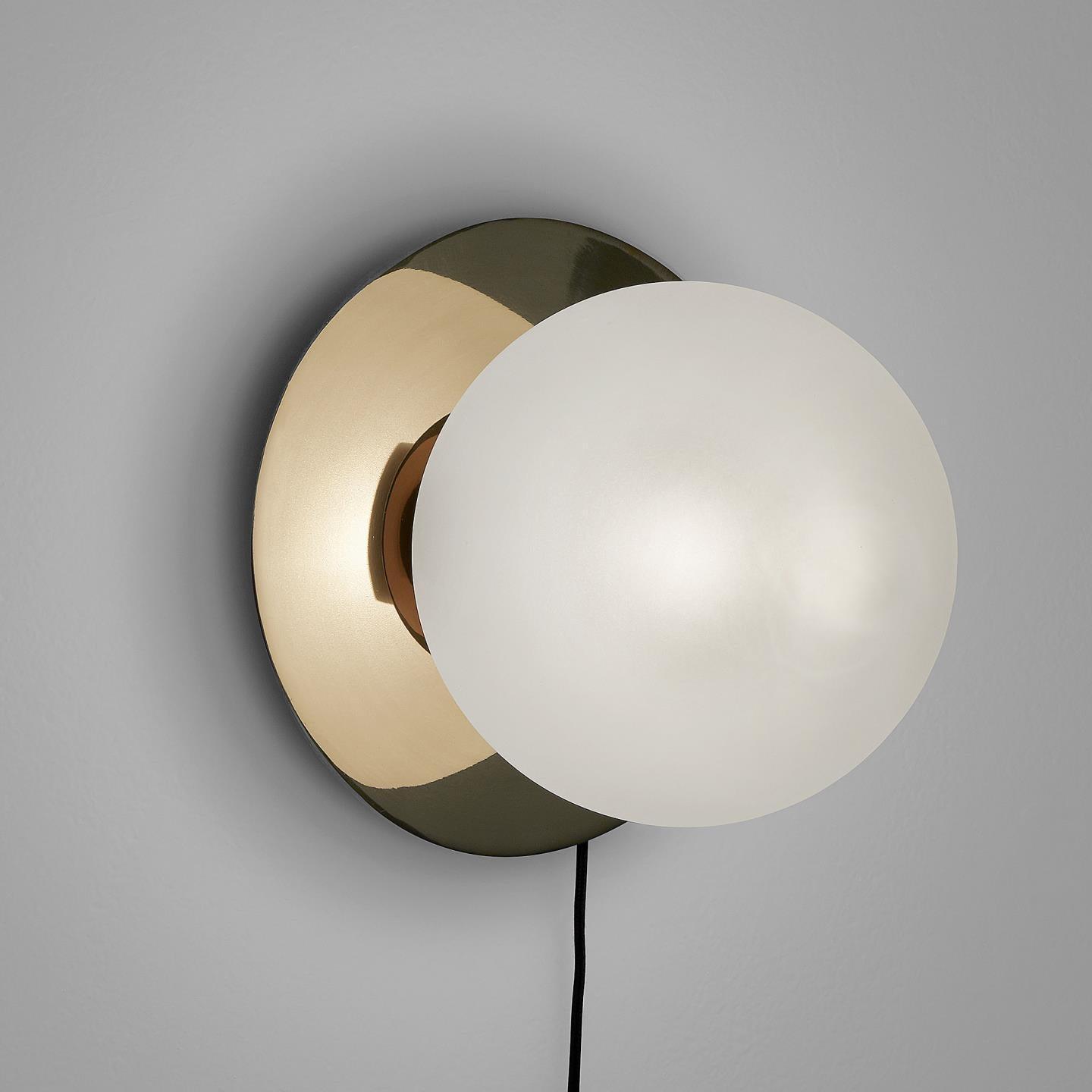 Lampa ścienna MANZ mosiężny La Forma Eye on Design
