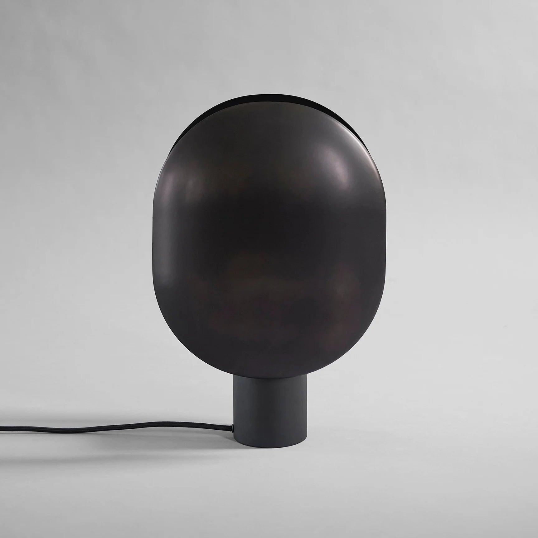 Lampa stołowa CLAM czarny 101 Copenhagen Eye on Design