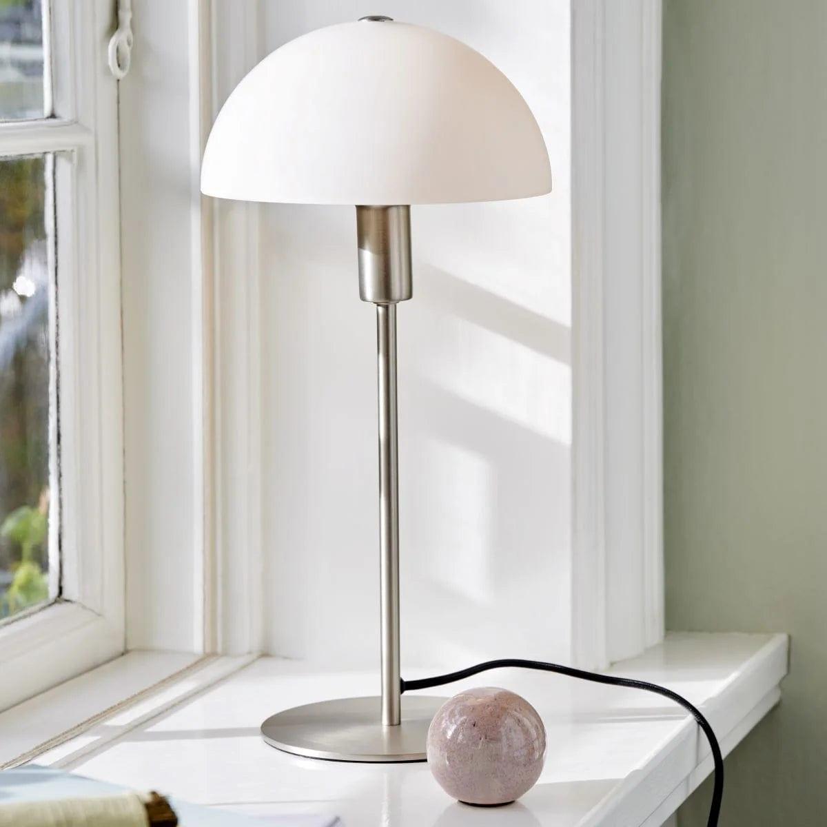 Lampa stołowa ELLEN srebrny ze szklanym kloszem Nordlux Eye on Design