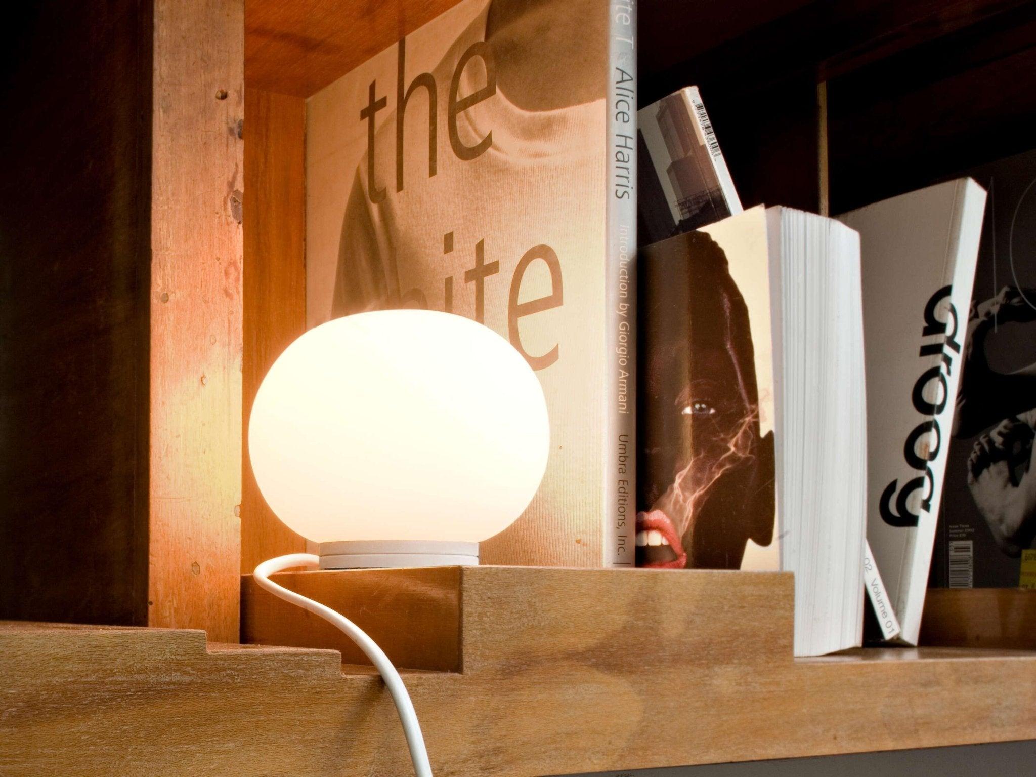 Lampa stołowa GLO-BALL biały Flos Eye on Design