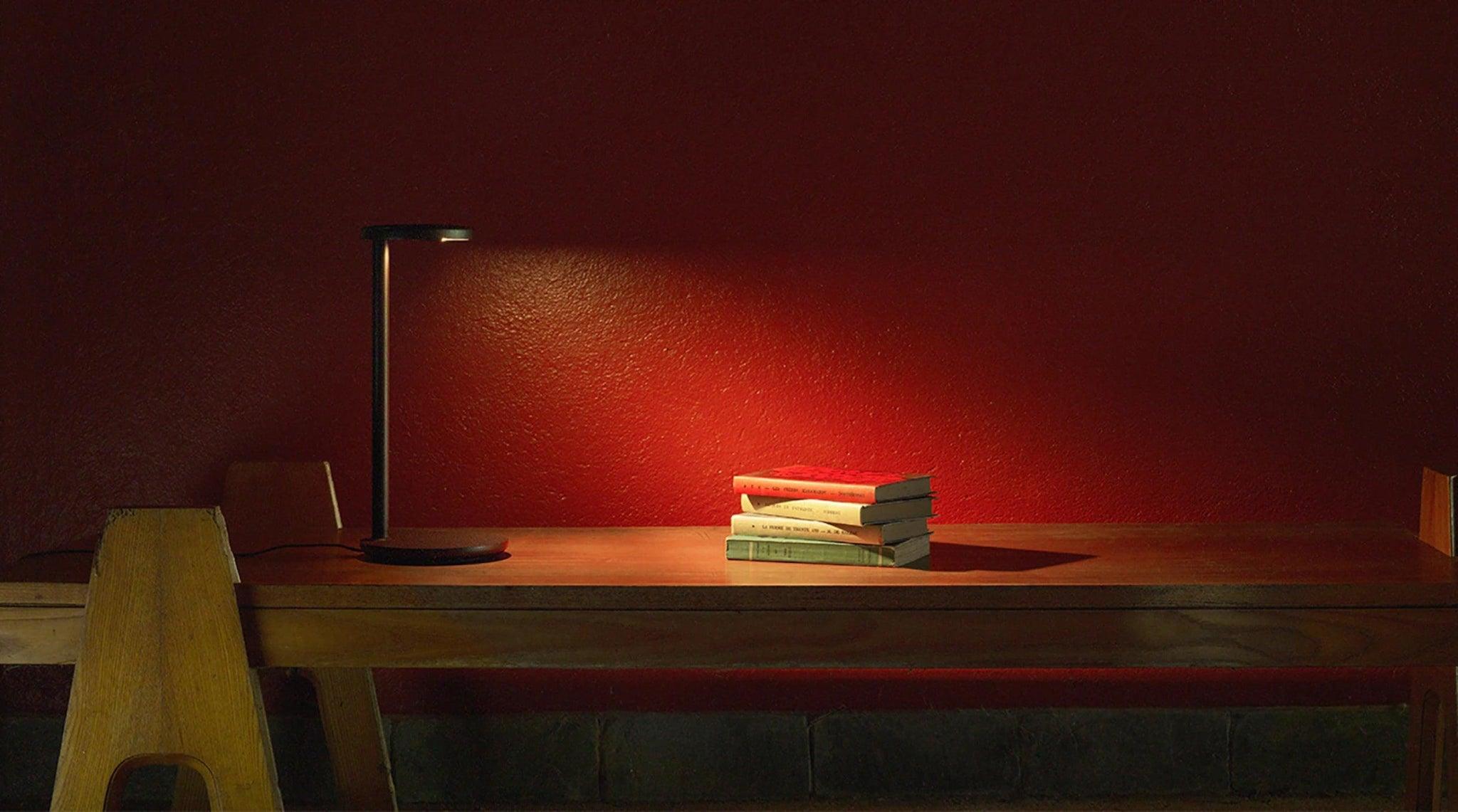 Lampa stołowa OBLIQUE brązowy matowy Flos Eye on Design