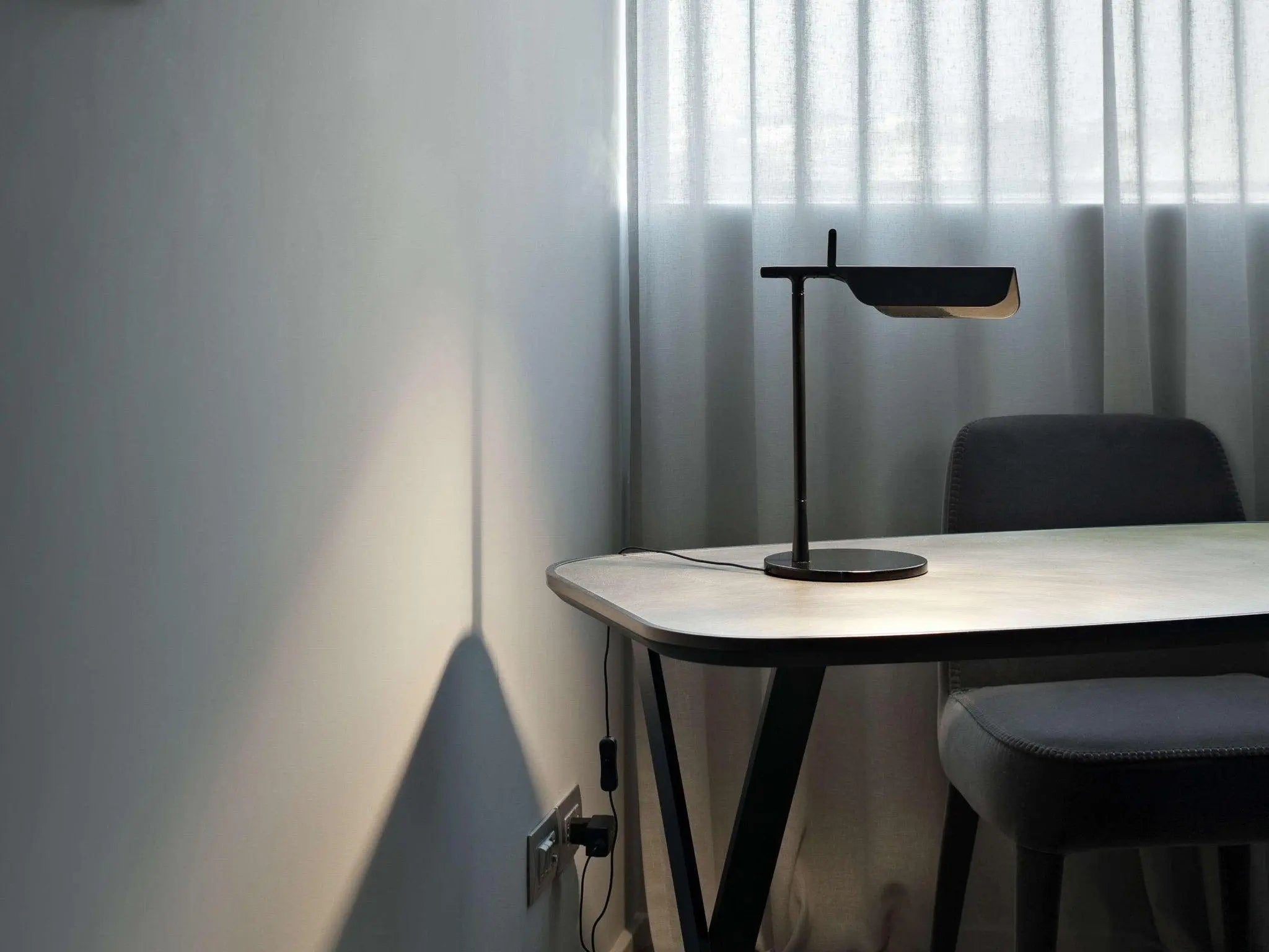 Lampa biurkowa TAB czarny – Flos