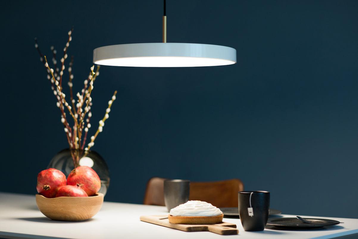 Lampa wisząca ASTERIA perłowy UMAGE Eye on Design