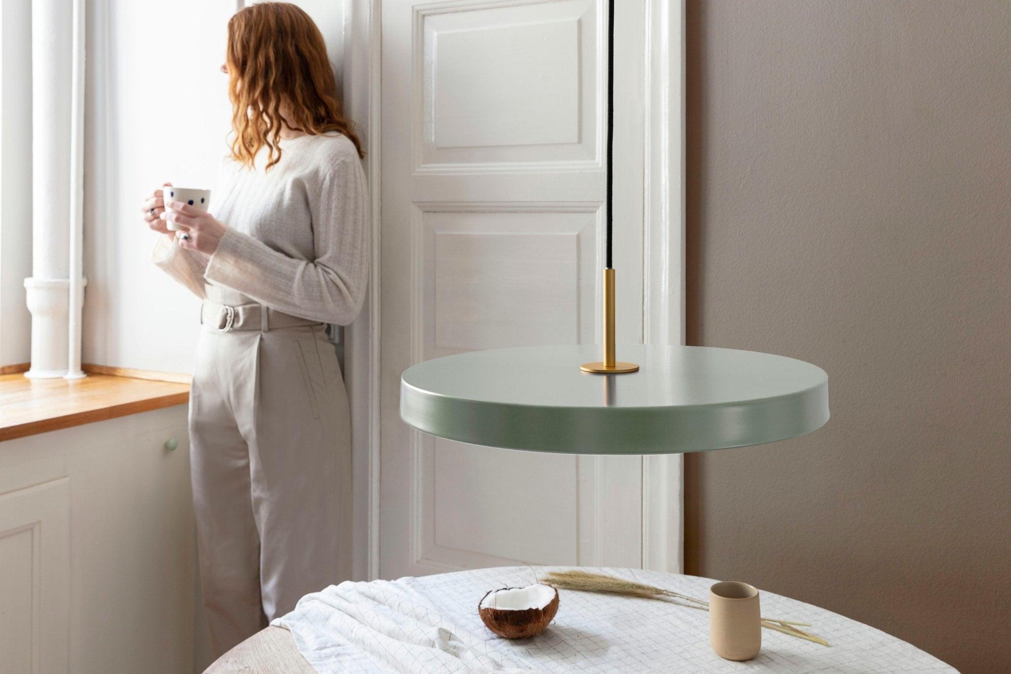 Lampa wisząca ASTERIA pistacjowy UMAGE Eye on Design